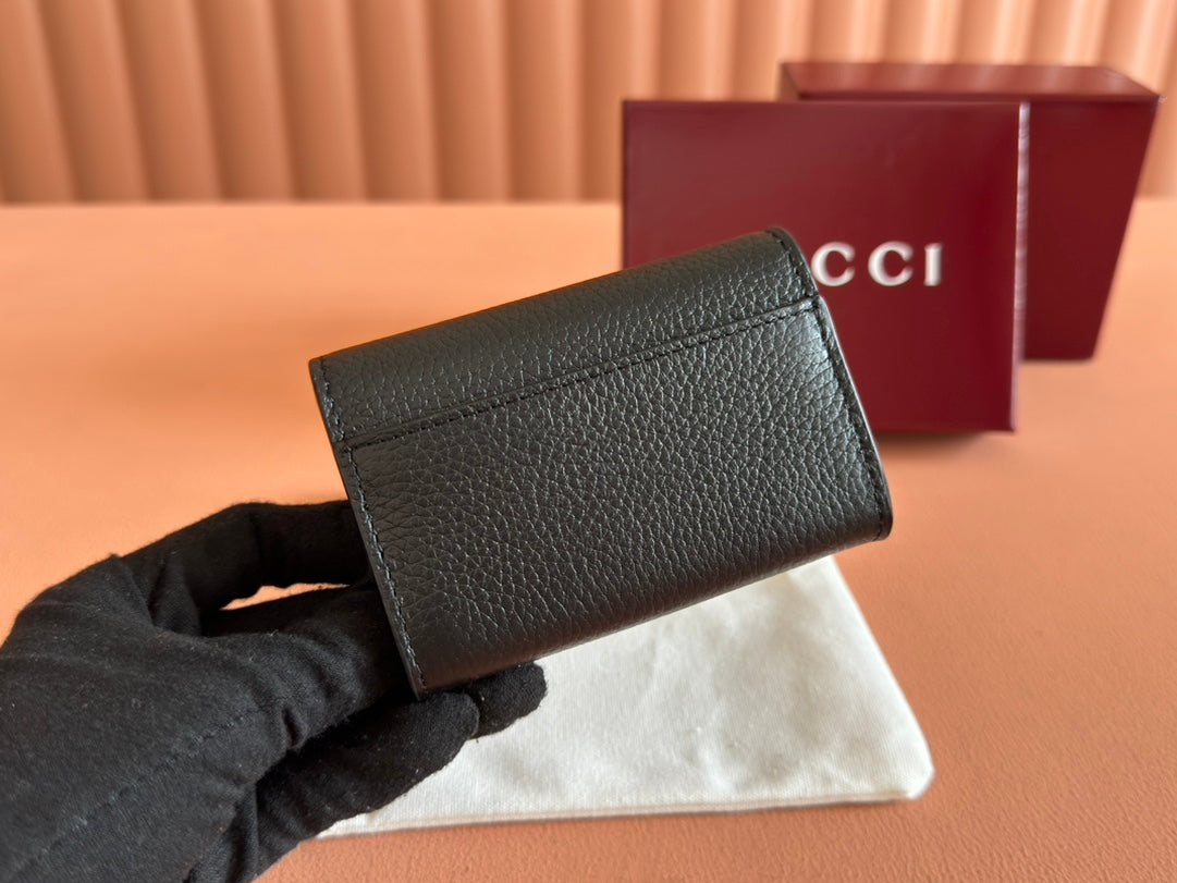 SOFTBIT CARD CASE 10.5 IN BLACK GRAINY CALFSKIN GOLD HARDWARE