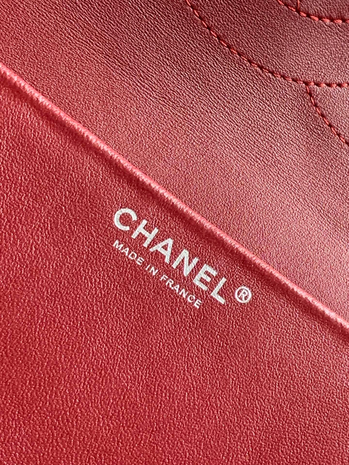 CHANEL 26S SOUPLISSIMO MAXI FLAP 39 IN BROWN GRAINED CALFSKIN SILVER HARDWARE