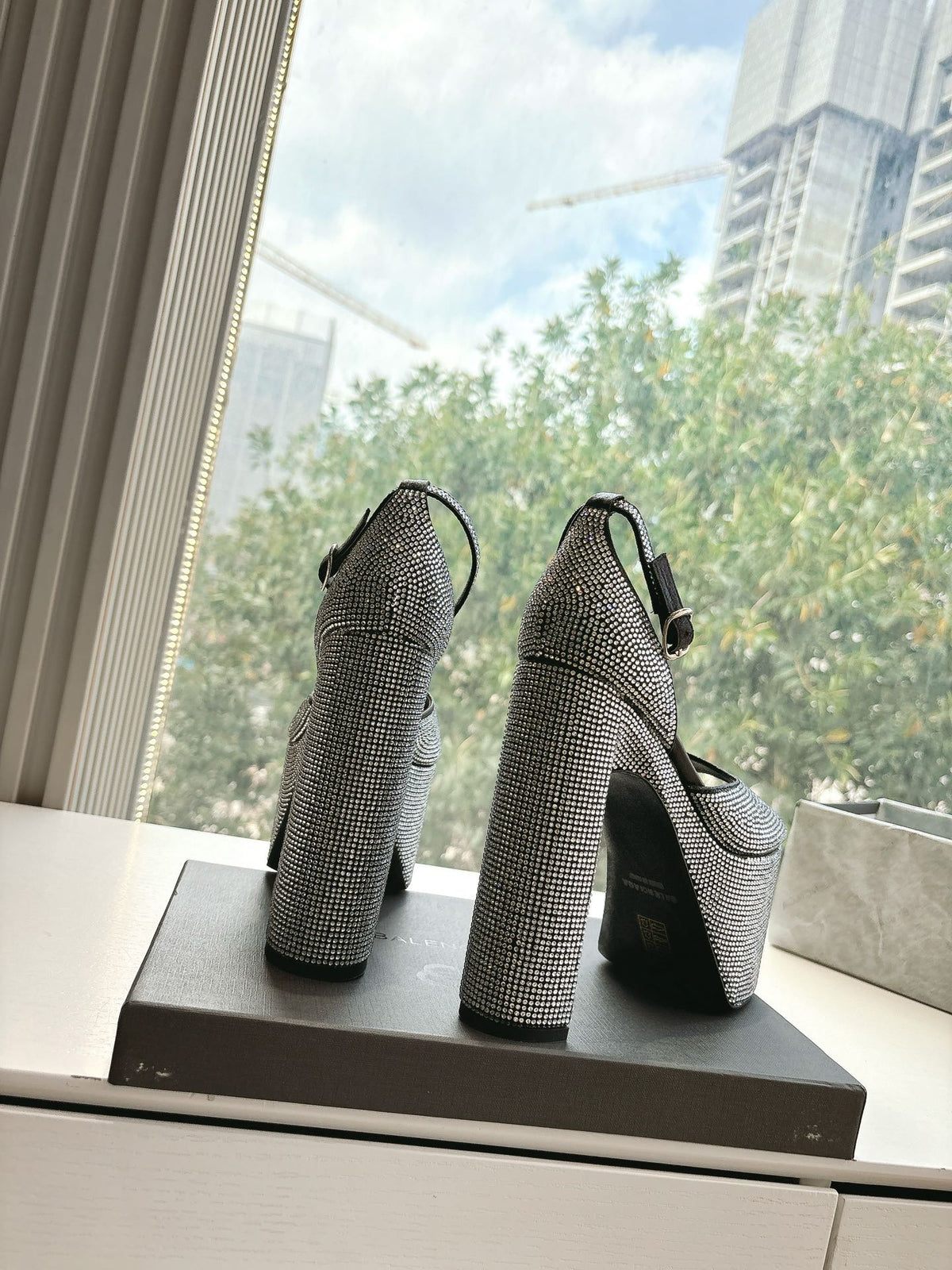 PLATFORM ANKLE STRAP HEELS IN BLACK ATTACHED RHINESTONES CALFSKIN