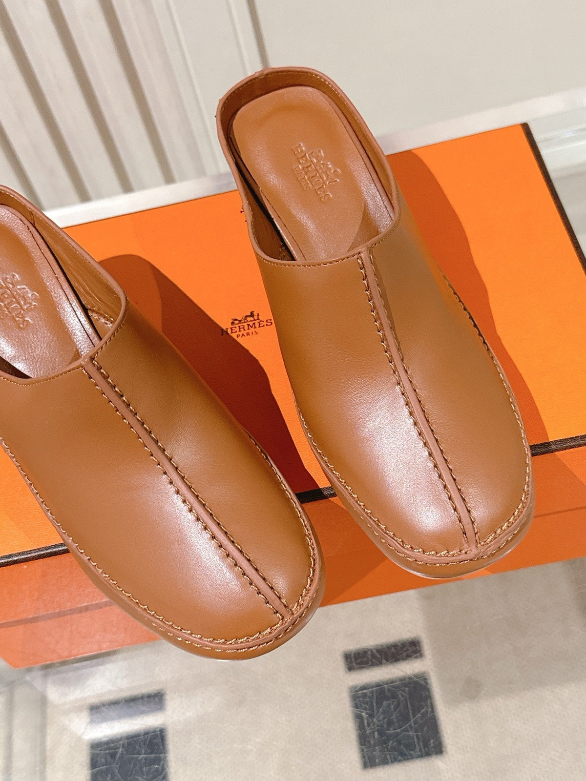 HM 26S HEEL MULES 65 MM IN LIGHT BROWN CALFSKIN