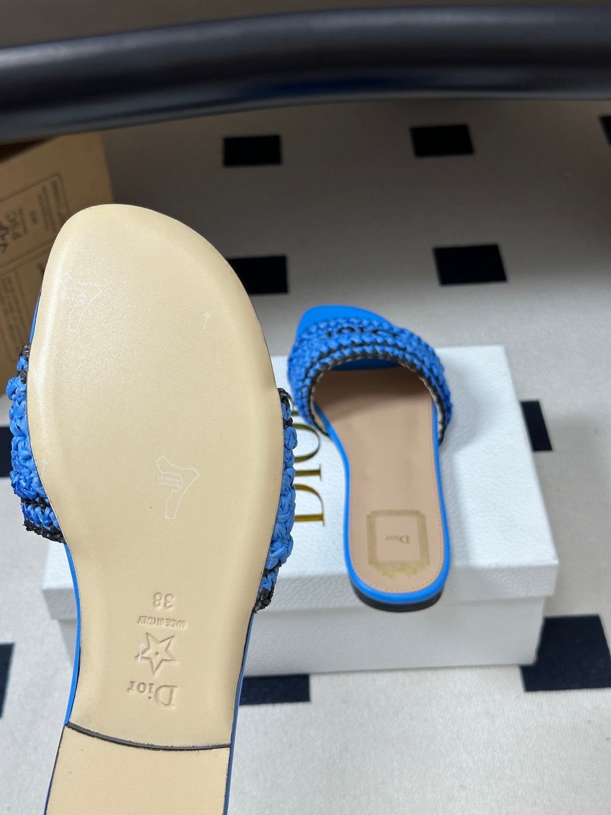 DIOR 26S FLAT SLIDE SANDALS IN BLUE RAFFIA