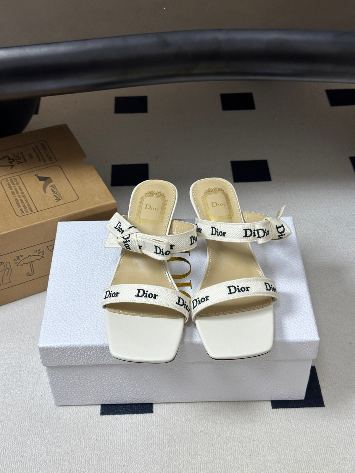 DIOR 26S J'ADIOR MULE SANDALS 35MM IN IVORY WHITE CALFSKIN WITH LOGO RIBBON