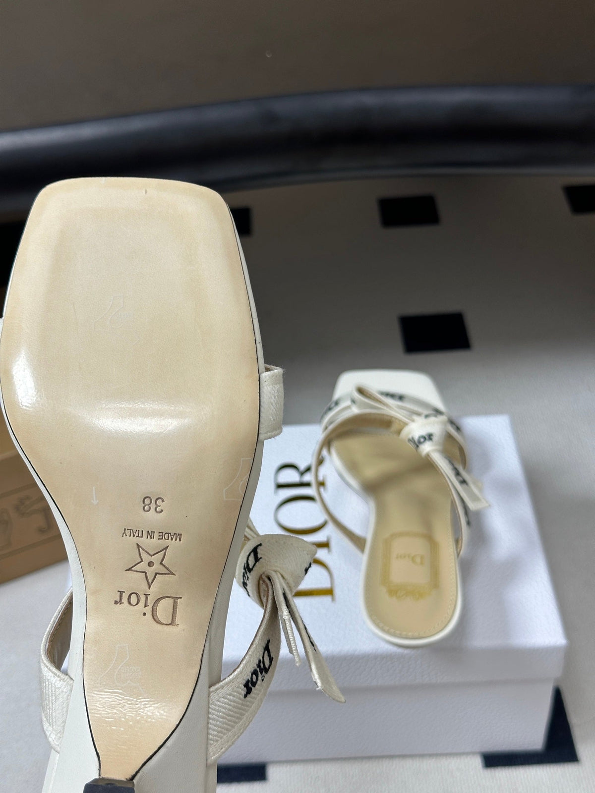 DIOR 26S J'ADIOR MULE SANDALS 35MM IN IVORY WHITE CALFSKIN WITH LOGO RIBBON
