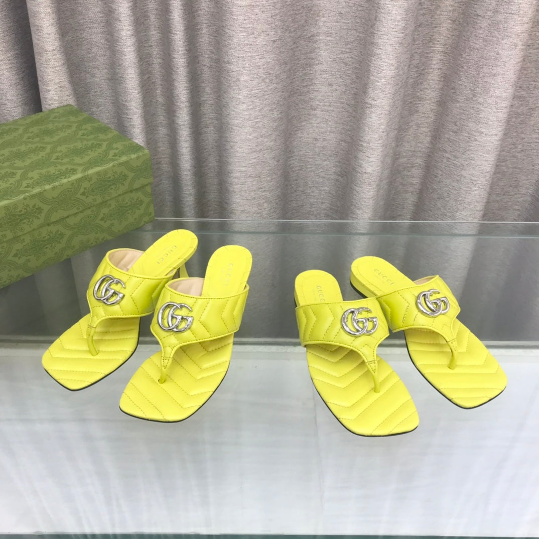 GG marmont logo - embellished mattelasse leather sandal in yellow