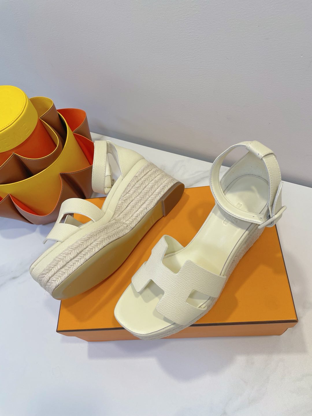 HM 26S ESPADRILLE WEDGE SANDALS IN CREAM WHITE CALFSKIN