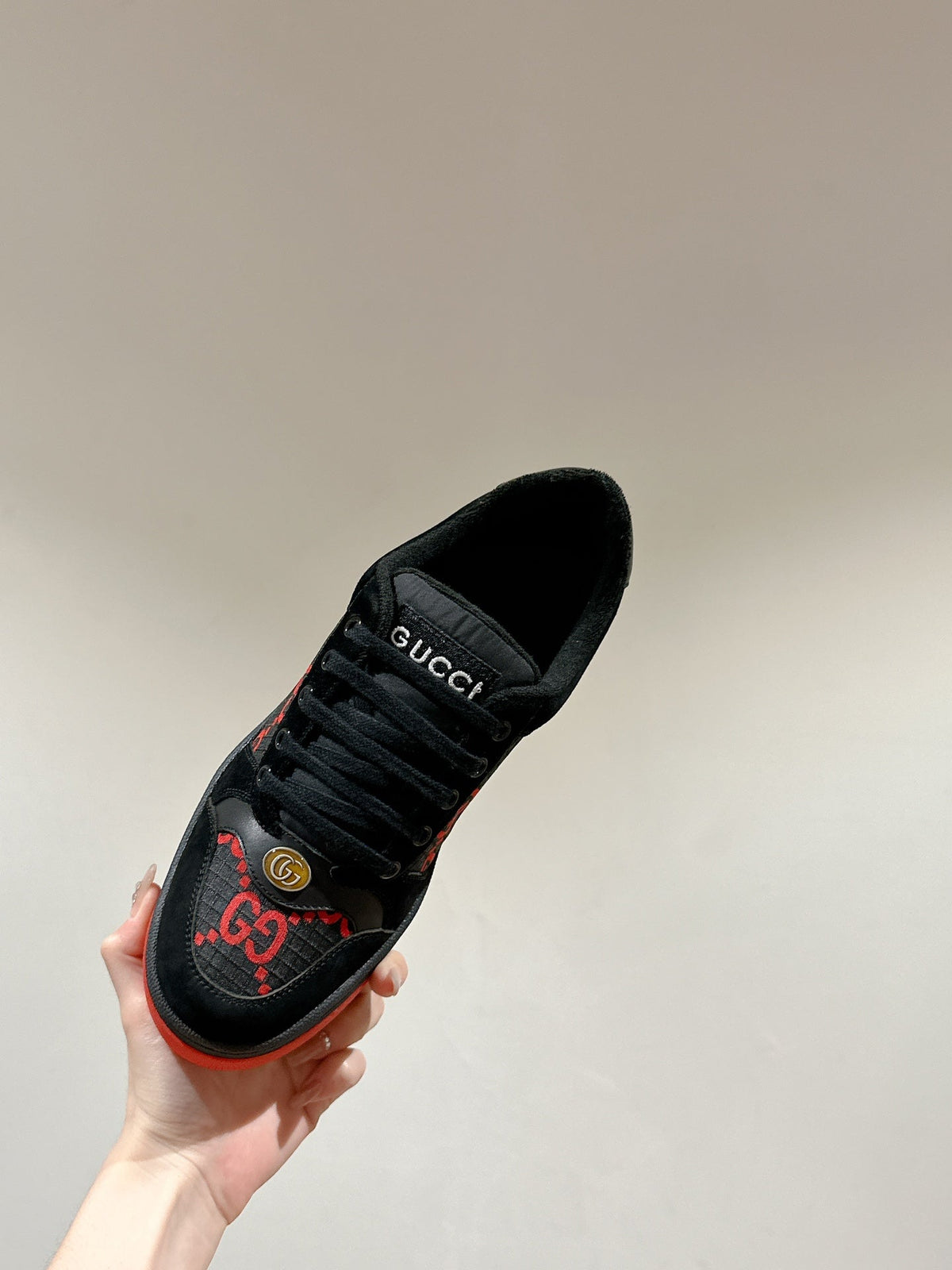 GUCCI 26S SCREENER SNEAKER IN BLACK AND RED GG CANVAS
