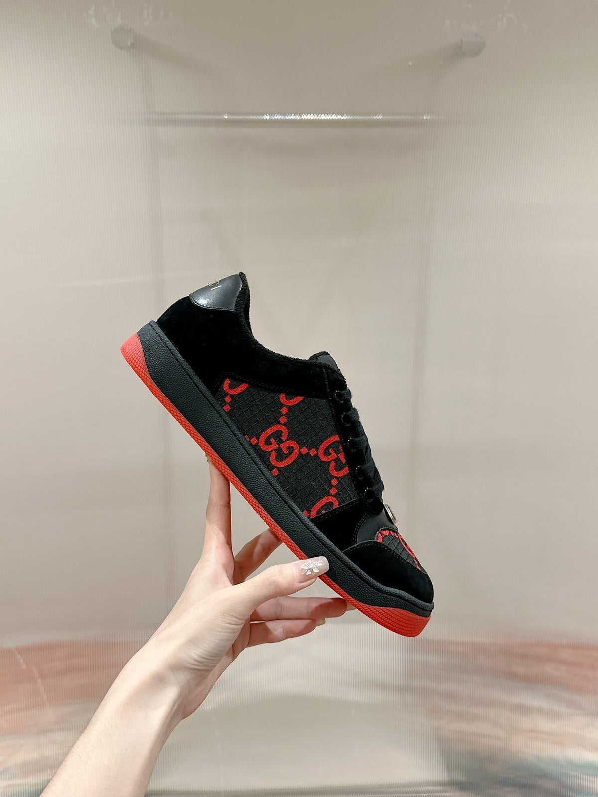 GUCCI 26S SCREENER SNEAKER IN BLACK AND RED GG CANVAS