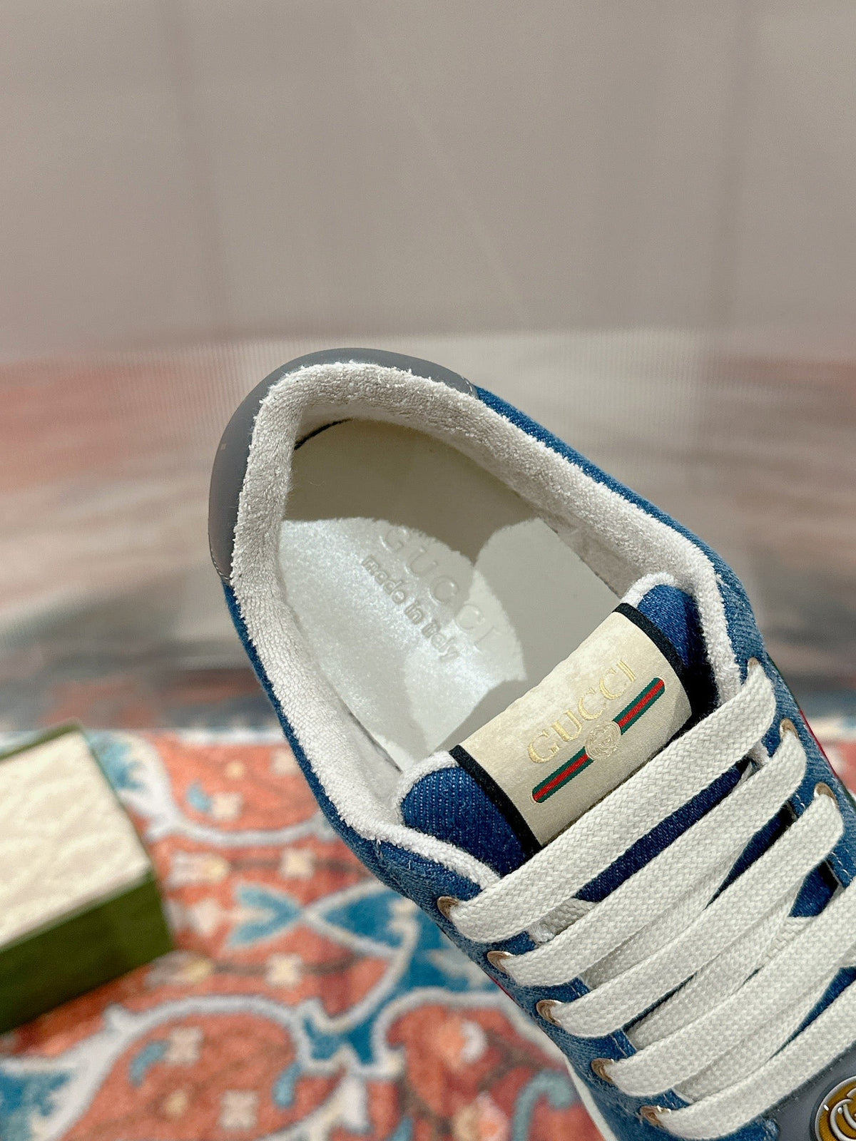 GUCCI 26S SCREENER SNEAKER IN BLUE DENIM AND LEATHER