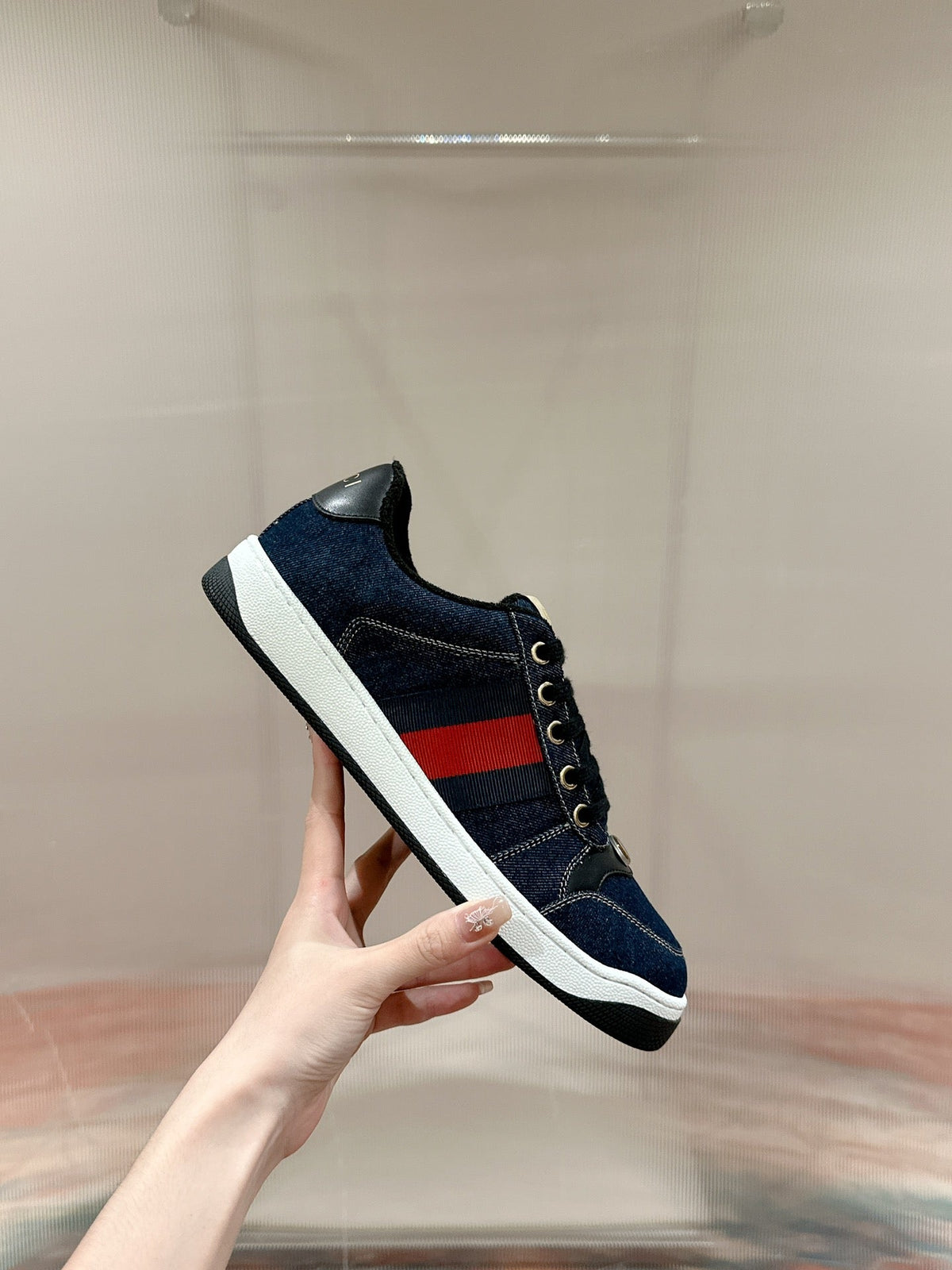 GUCCI 26S SCREENER SNEAKER IN DARK BLUE DENIM AND LEATHER