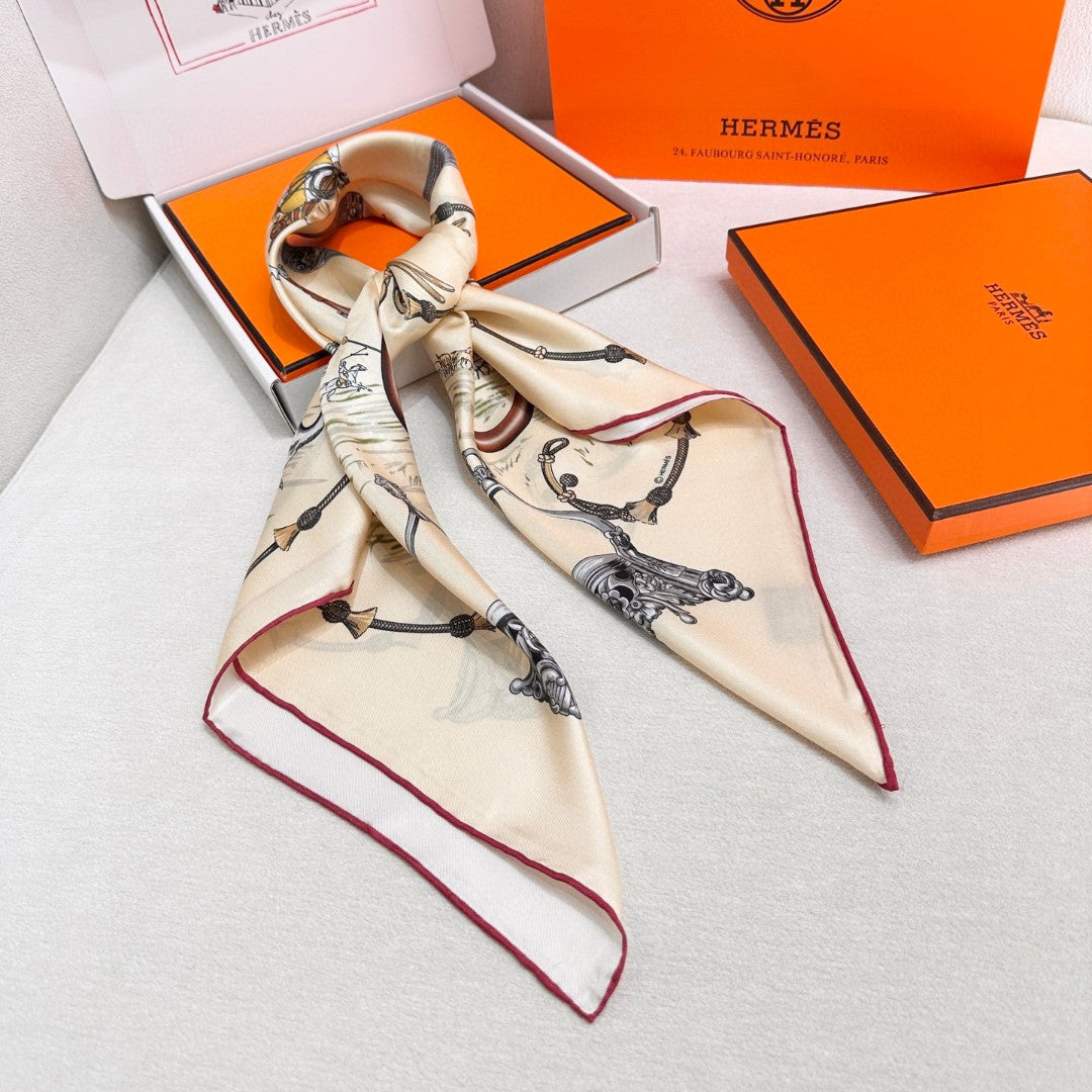 HERMES 26S SCARF 90 IN SILK AND CASHMERE 492389
