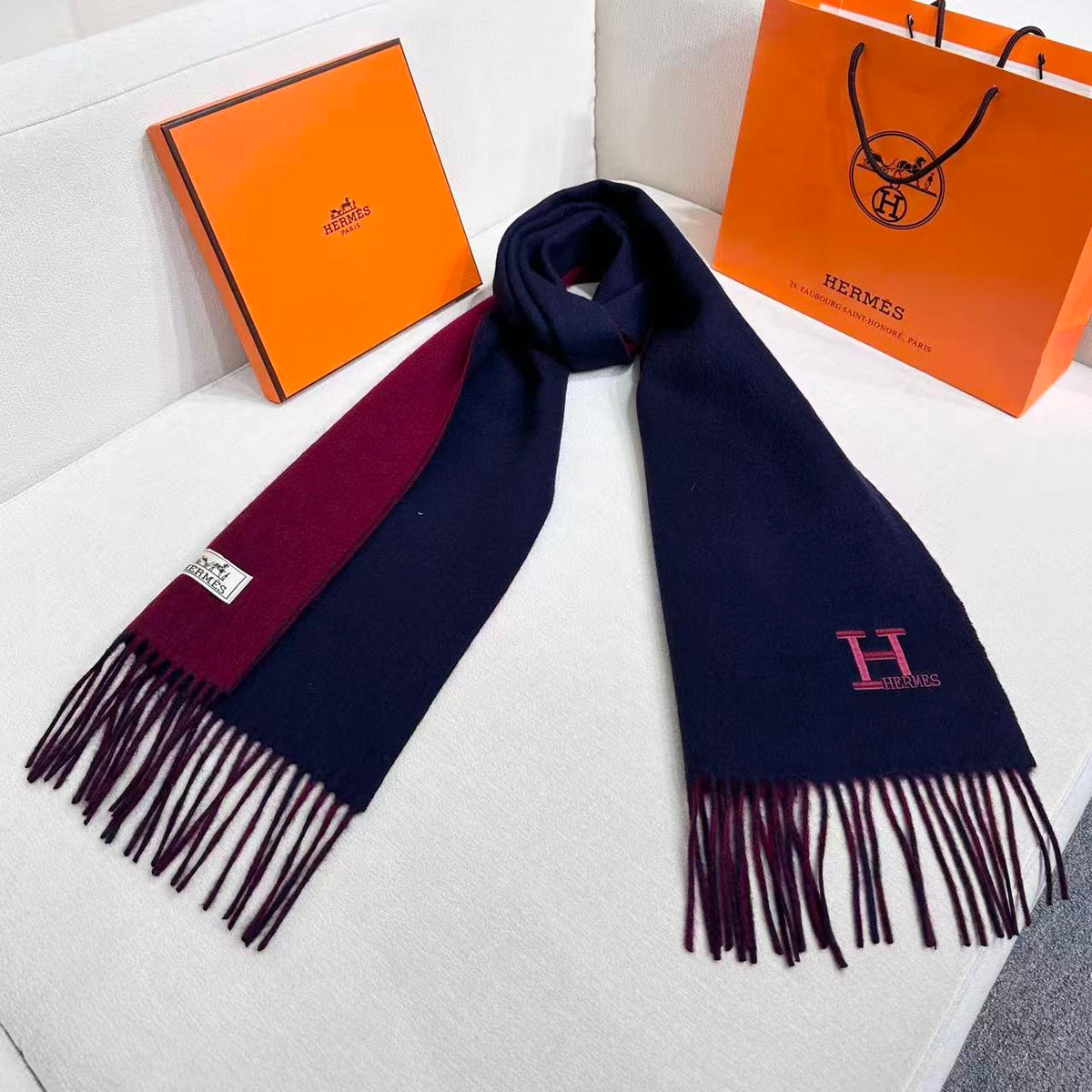 HERMES 26S SCARF 190 IN CASHMERE WOOL BLEND 492373