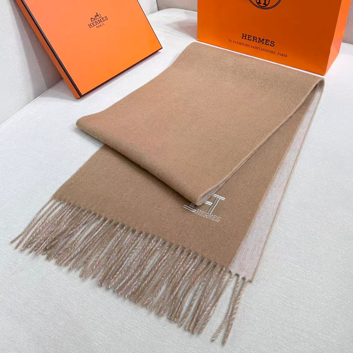 HERMES 26S SCARF 190 IN CASHMERE WOOL BLEND 492374