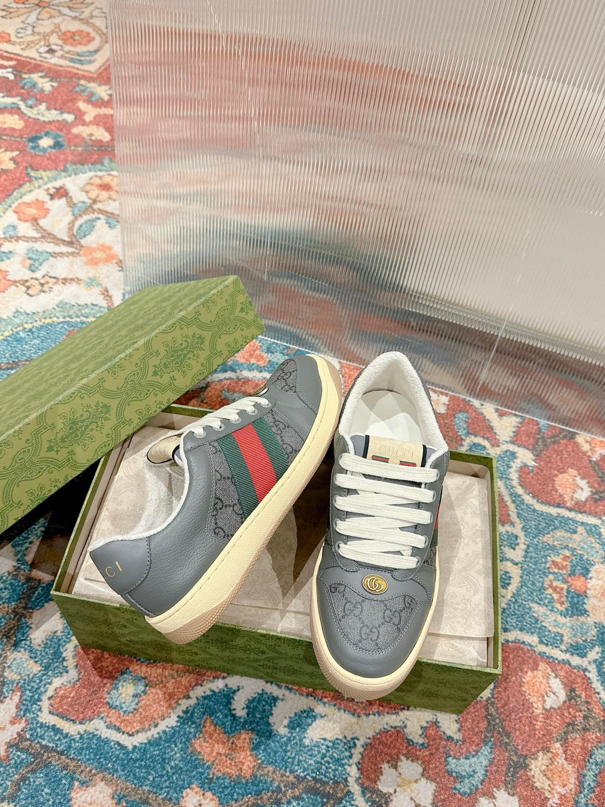 GUCCI 26S SCREENER SNEAKER IN DARK GREY CANVAS AND LEATHER