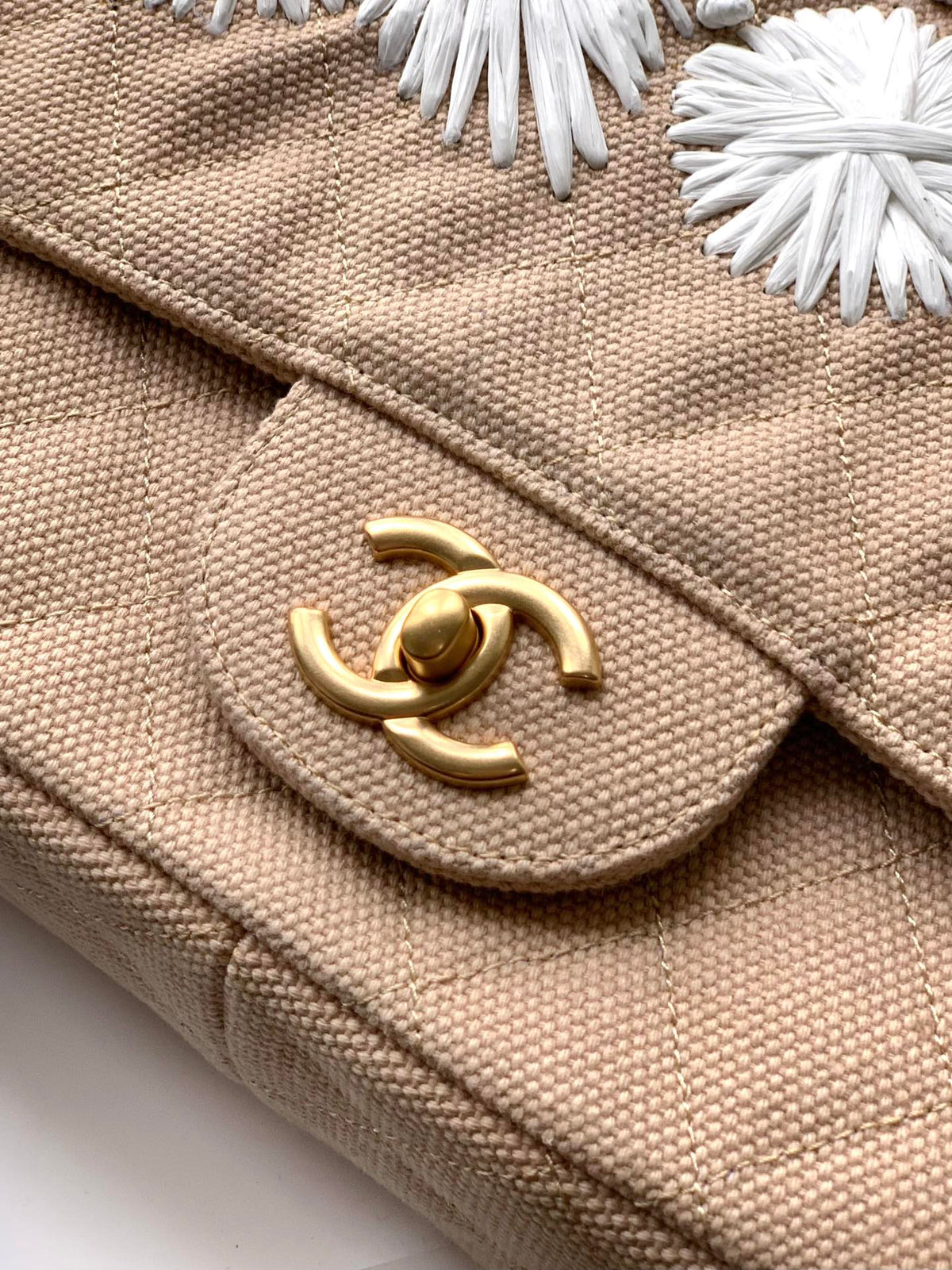 CHANEL 25S CLASSIC FLAP 26 CM IN LIGHT BEIGE CANVAS EMBROIDERED MOTIF WITH GOLD HARDWARE