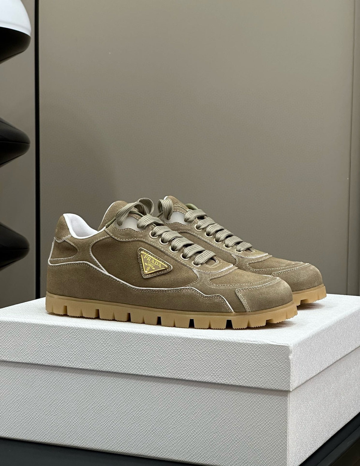 PRA TRAIL FADED SUEDE SNEAKERS LIGHT BROWN
