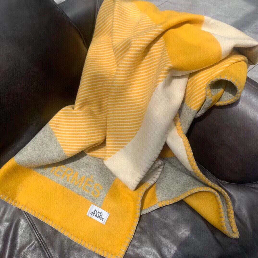 H RIVIERA BLANKET 200 CM IN CLASSIC YELLOW WOOL AND CASHMERE 136855