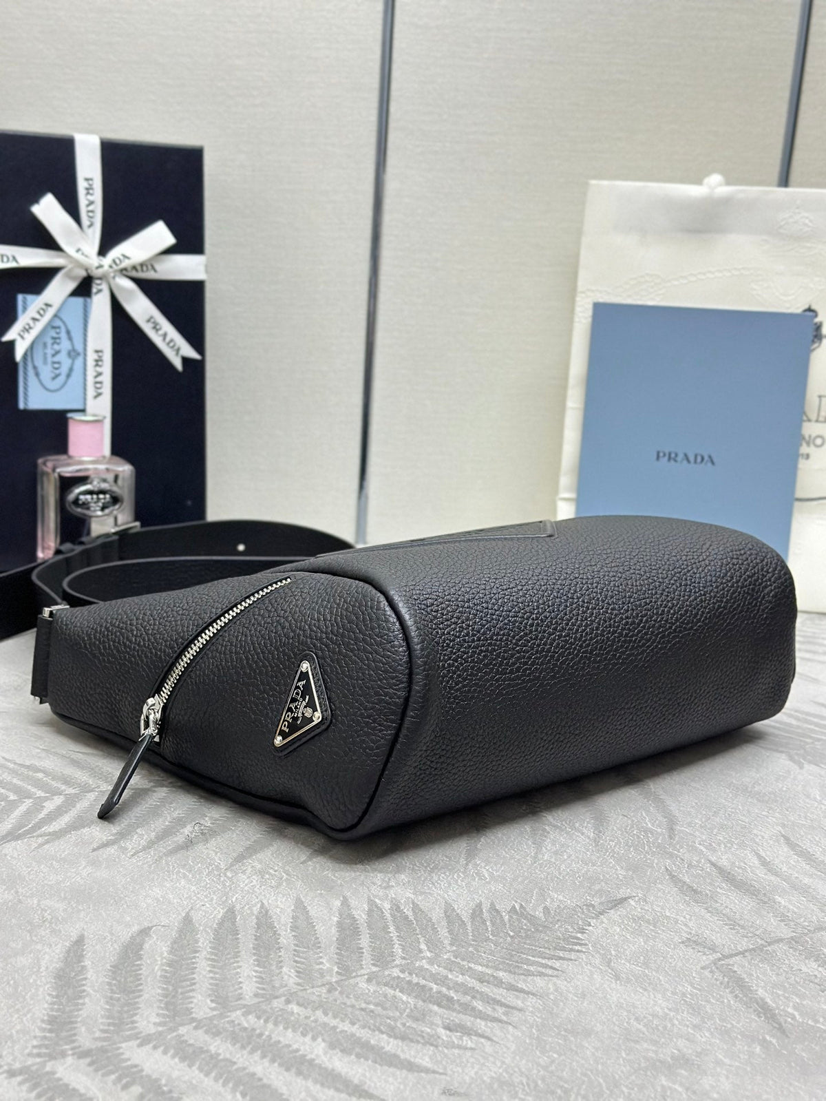 PRADA 25S SHOULDER STRAP BAG 26 IN BLACK CALFSKIN SILVER HARDWRE