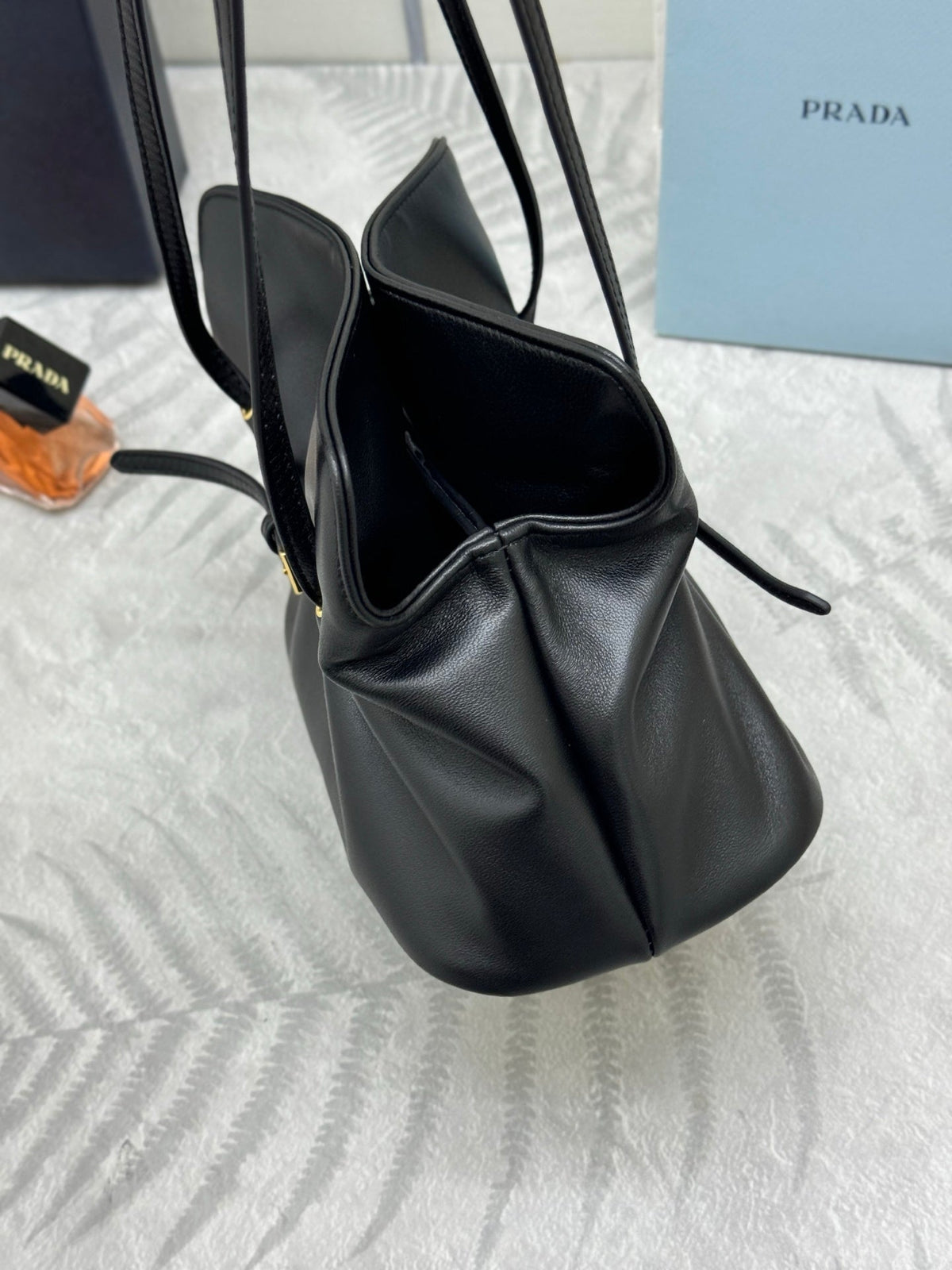 PRADA 25S DADA SMALL BAG 25 IN BLACK CALFSKIN GOLD HARDWRE