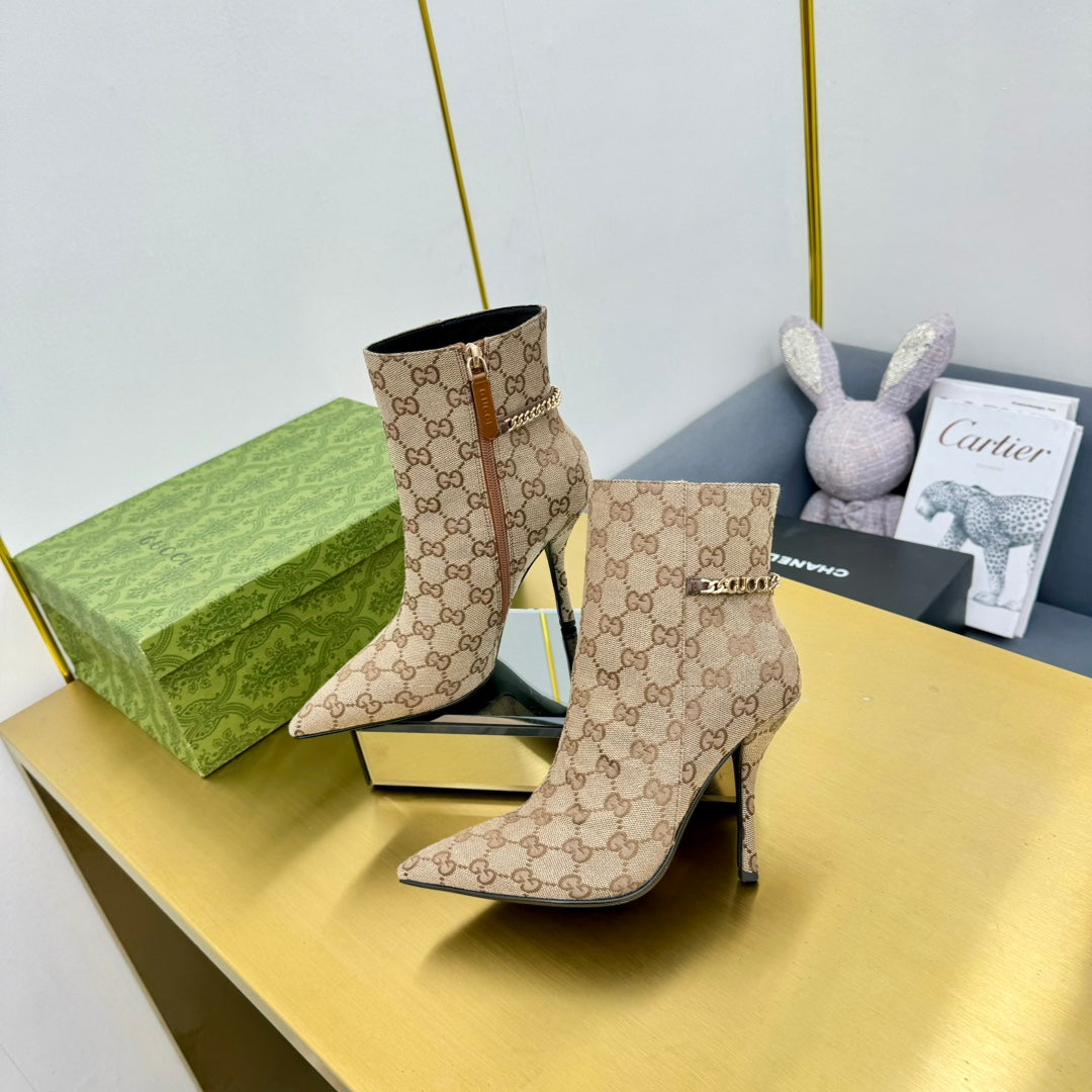 GG SIGNORIA ANKLE BOOT IN TAN BEIGE MONOGRAM CANVAS