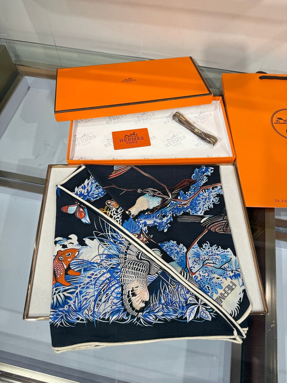 HERMES 26S SCARF 135 IN SILK AND CASHMERE 492356