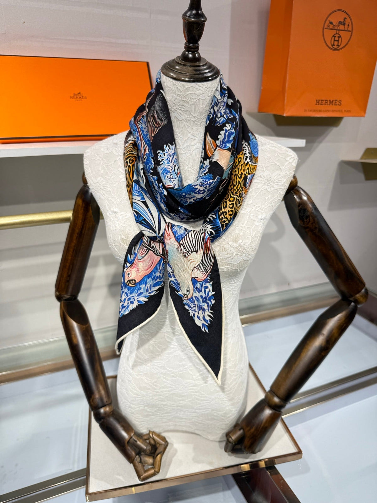 HERMES 26S SCARF 135 IN SILK AND CASHMERE 492356