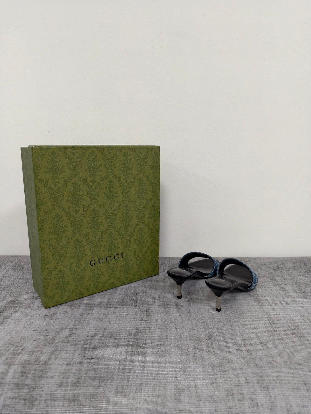 GUCCI 26S MULE SANDALS 55MM IN BLUE GG DENIM
