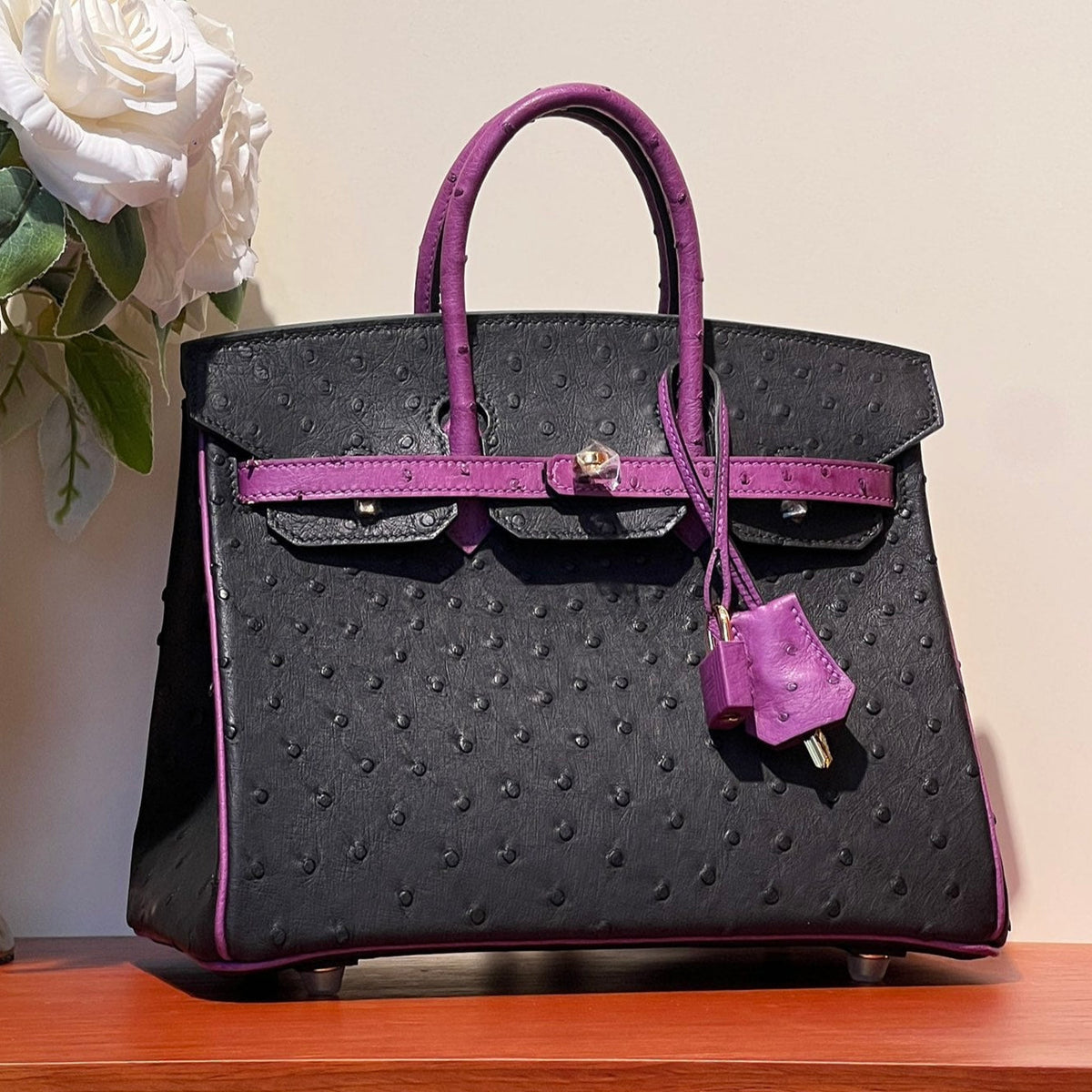 KELLY SELLIER 25 BAG IN BLACK MIX ORCHID PURPLE OSTRICH LEATHER