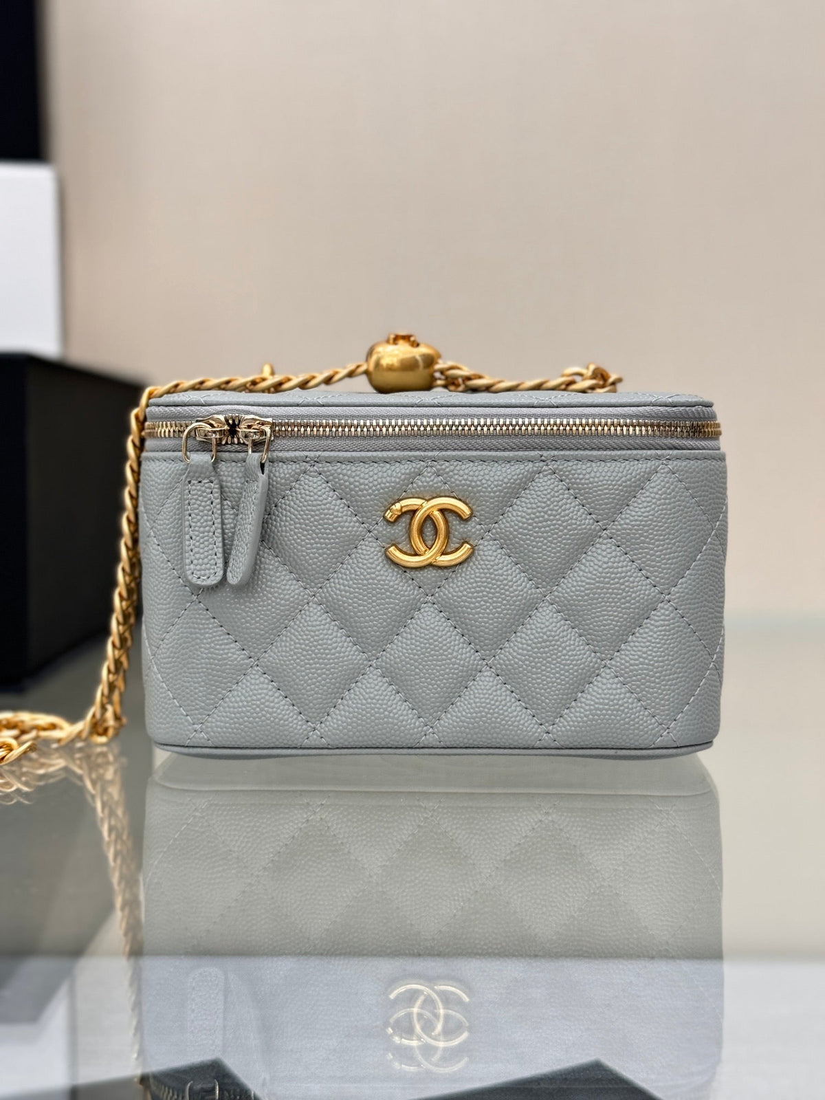 CHANEL 25S MINI VANITY BAG 16 CM IN GREY LAMBSKIN WITH GOLD HARDWARE