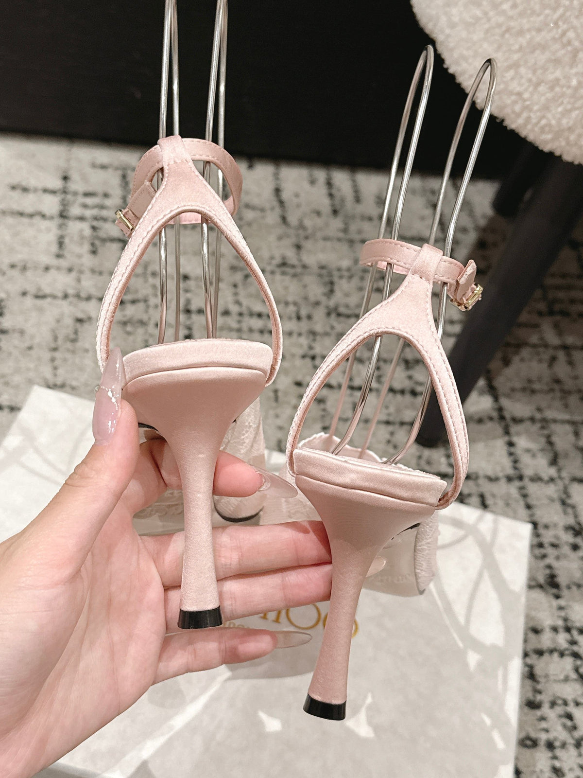 JIMMY CHOO 26S SLINGBACK HEELS 95 MM IN LIGHT PINK LACE