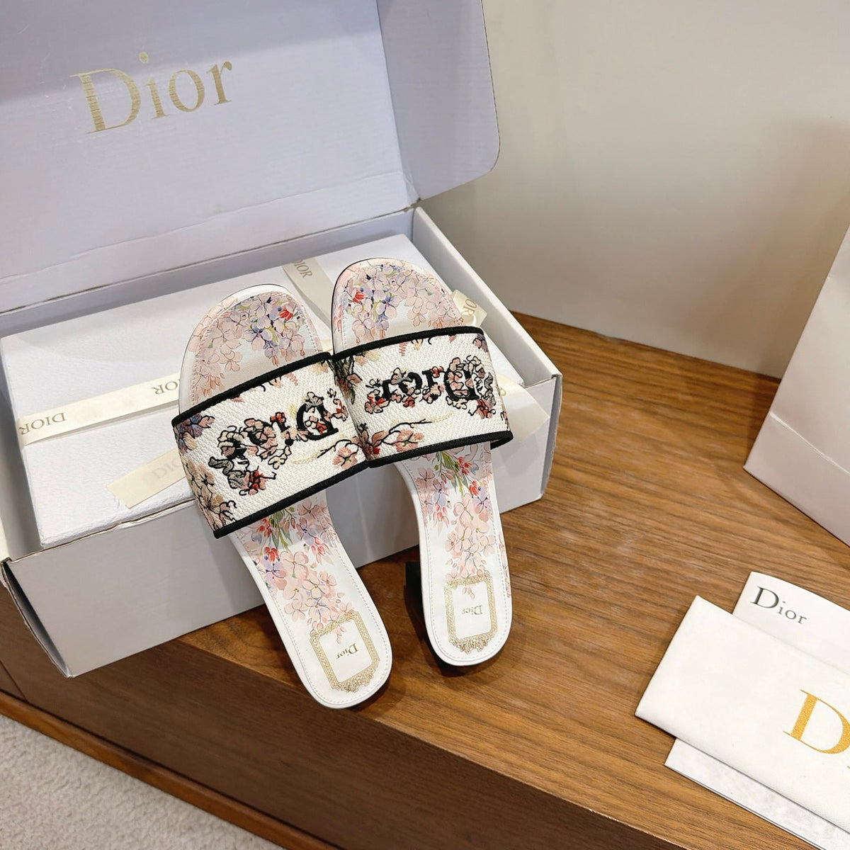 DIOR 26S BLOCK HEEL SLIDE SANDALS IN MULTICOLOR EMBROIDERED CANVAS 001