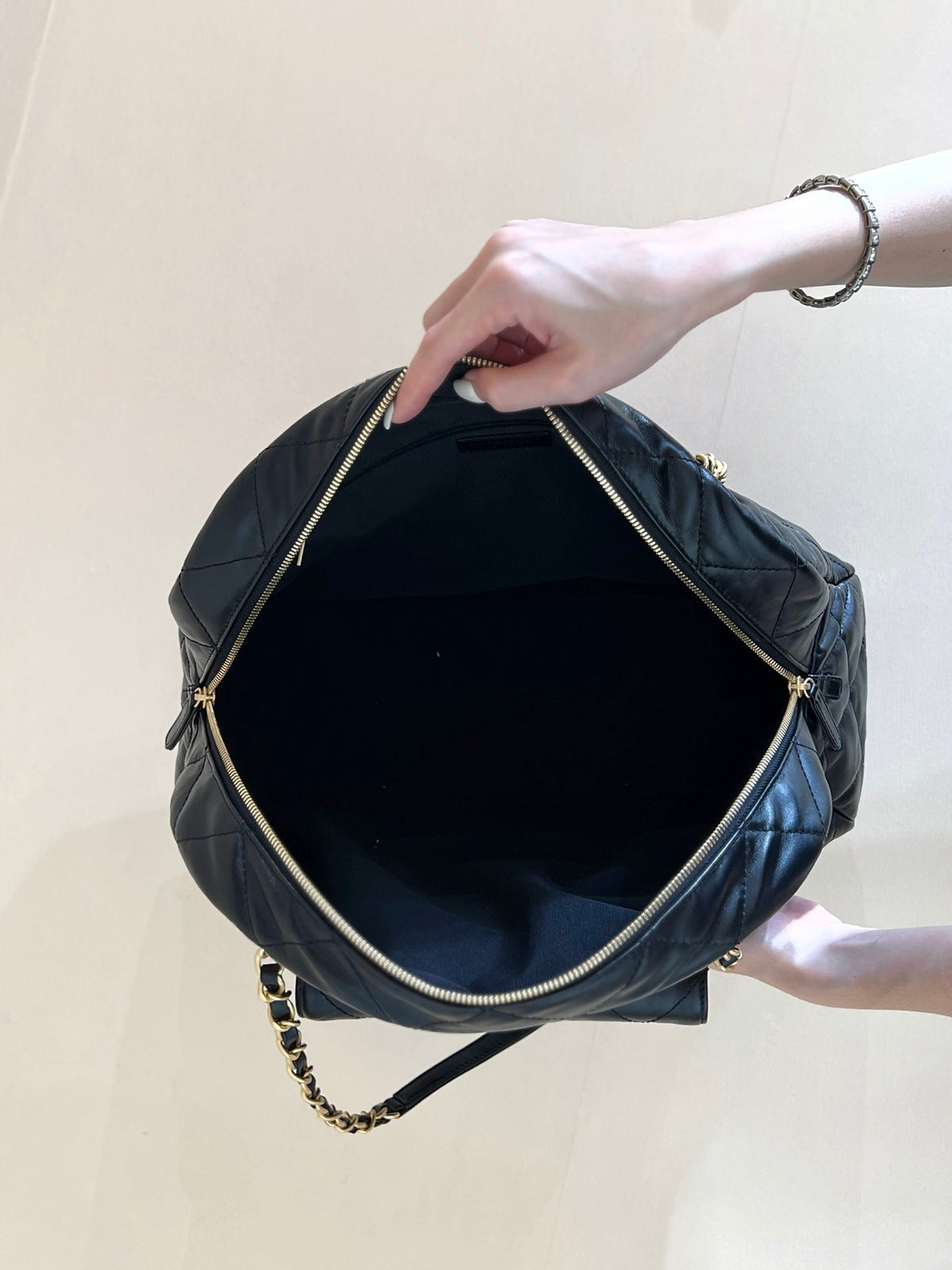 BOWLING BAG 44 IN BLACK SOFT LAMBSKIN GOLD HARDWARE