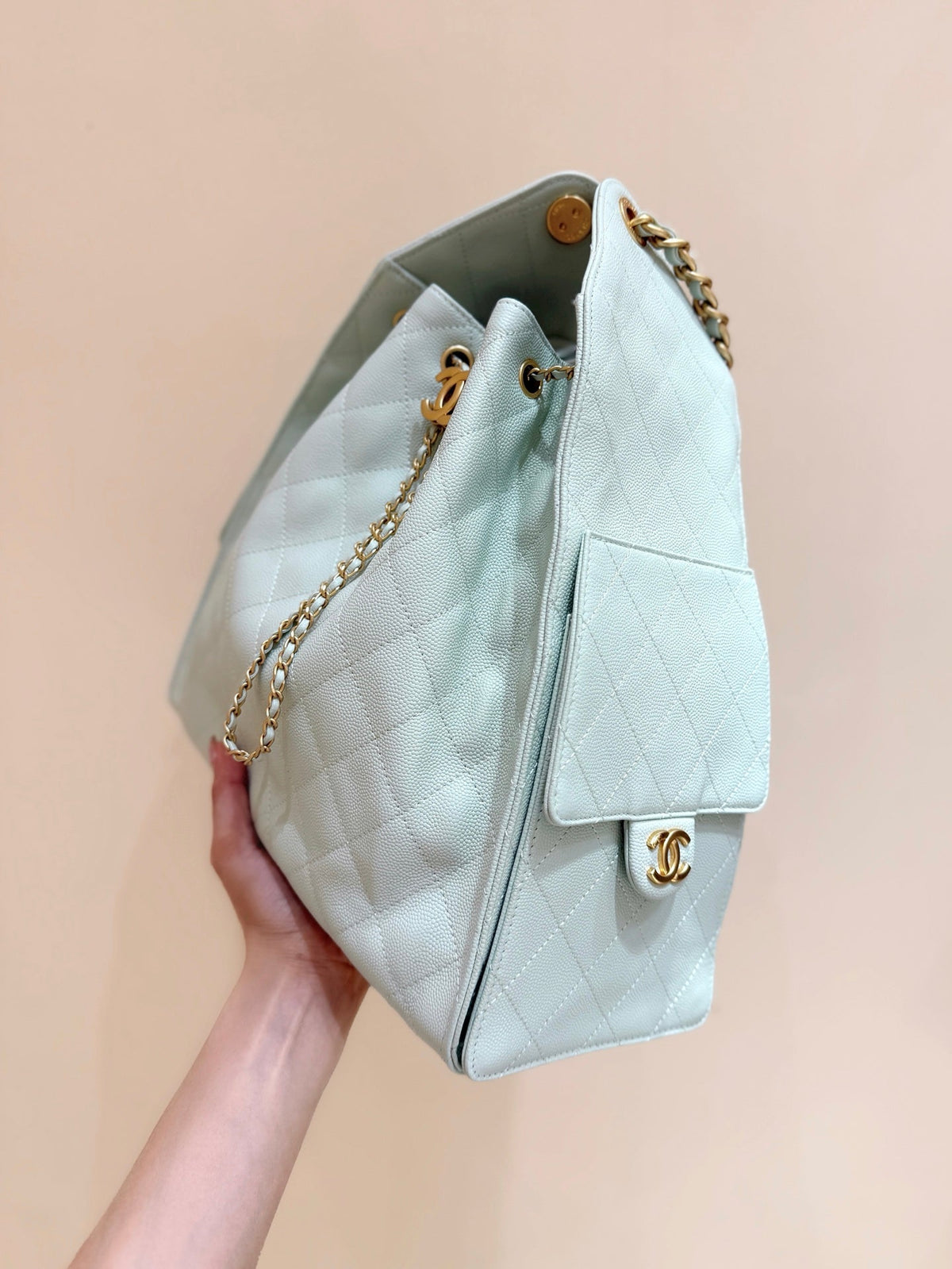 CHANEL 25S HANDBAG IN PALE CYAN 40 GRAINED CALFSKIN GOLD HARDWARE