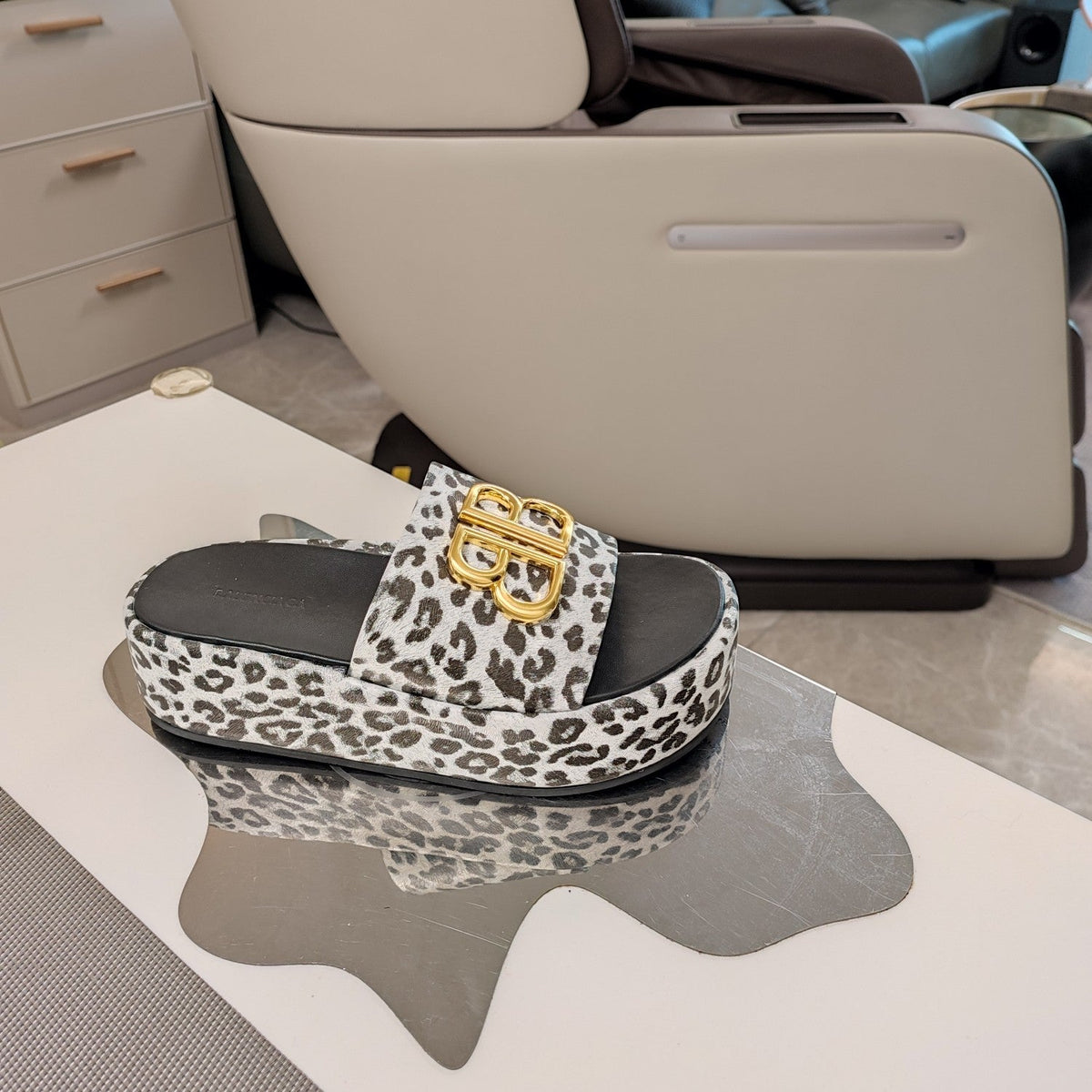 RISE SANDAL THICK-SOLED IN WHITE LEOPARD PRINT CALFSKIN