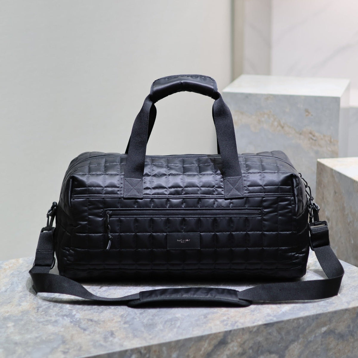 TRAVEL TOTE BAG 50 IN BLACK PLAID NYLON