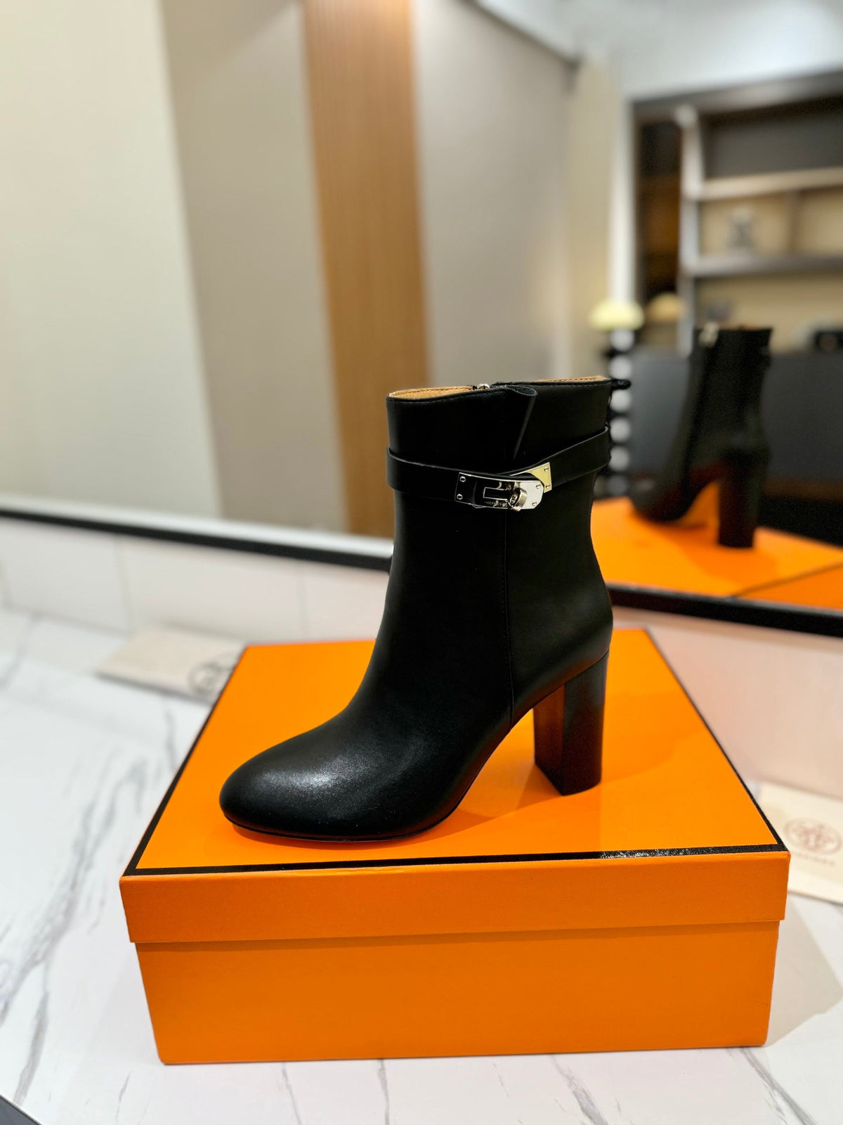 HM 26S ANKLE BOOTS 85 MM IN BLACK CALFSKIN