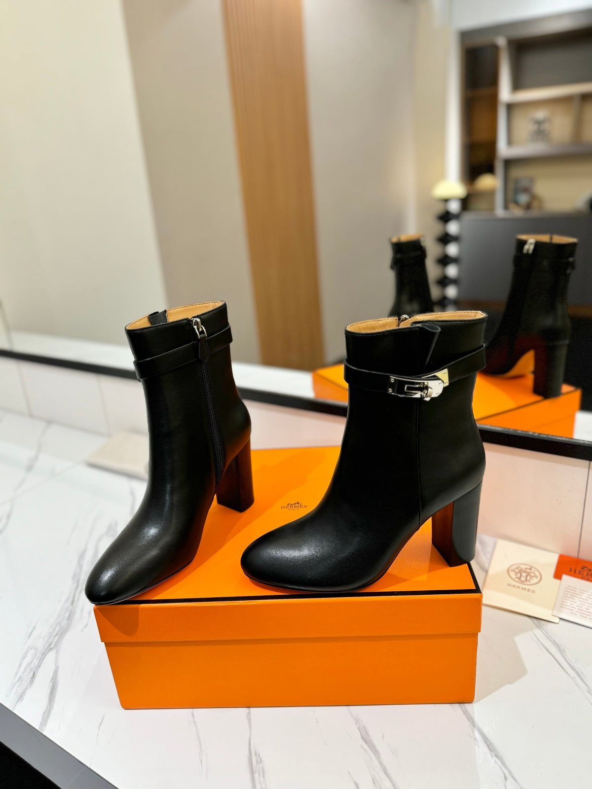 HM 26S ANKLE BOOTS 85 MM IN BLACK CALFSKIN
