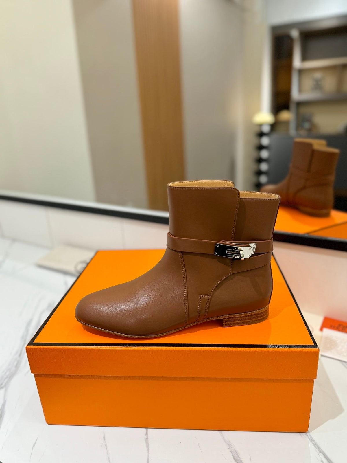 HM 26S NEO ANKLE BOOTS IN BROWN CALFSKIN