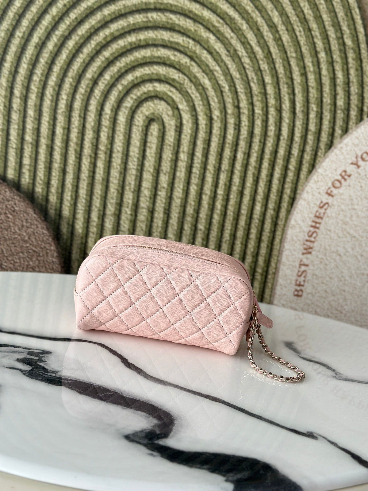 CHANEL 26S CLASSIC QUILTED COSMETIC POUCH 18 IN LIGHT PINK GRAINED CALFSKIN GOLD HARDWARE