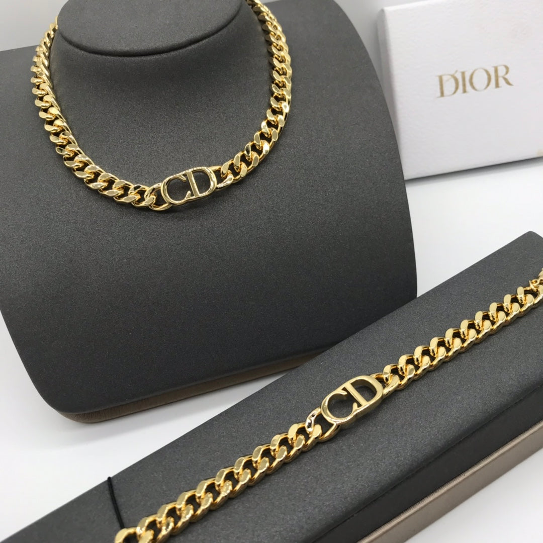 Dove Gold Chain Design Necklace & Bracelet 2 Set mysite