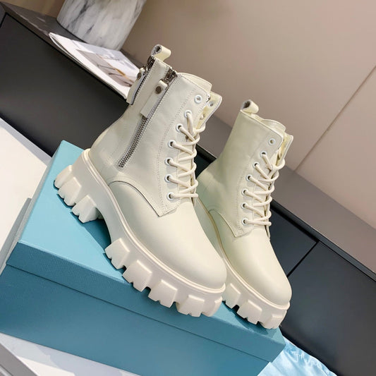 PRADA 25S SNOW BOOTS  IN WHITE CALFSKIN