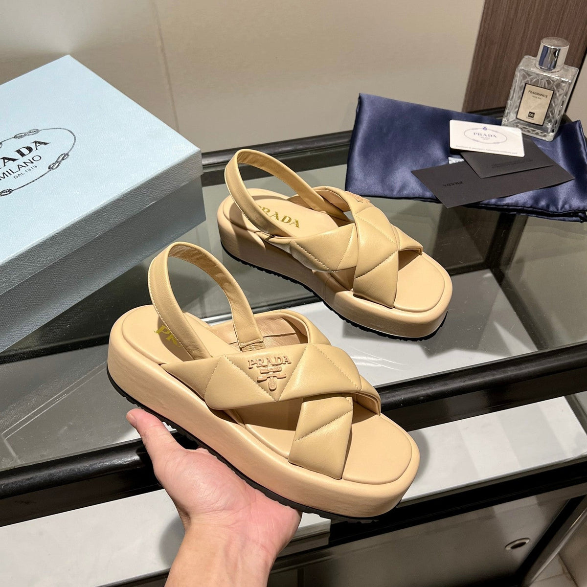 PRA PADDED CRISSCROSS SANDALS BEIGE LAMBSKIN