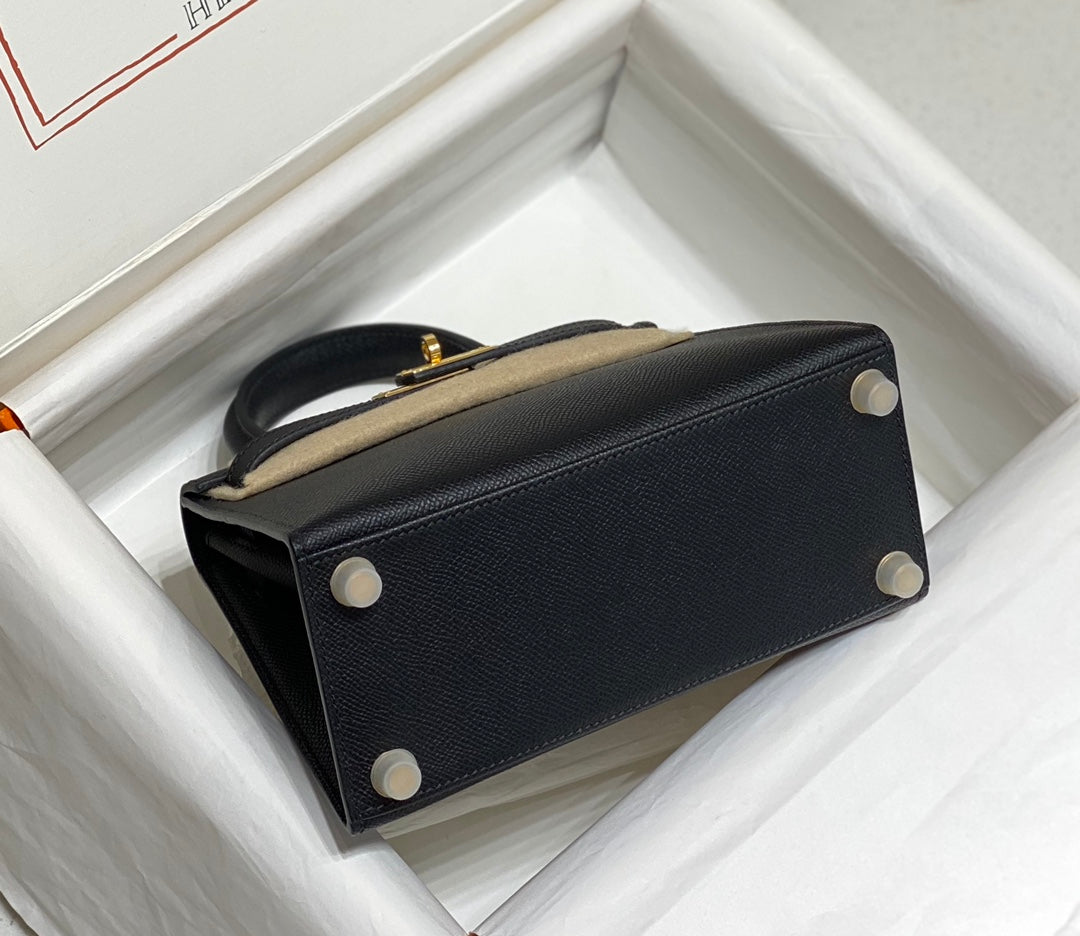 KELLY MINI 20 BAG IN BLACK CALFSKIN WITH GOLD HARDWARE