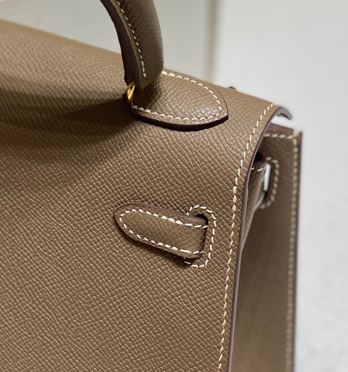 KELLY MINI 20 BAG IN MEDIUM BROWN CALFSKIN WITH GOLD HARDWARE