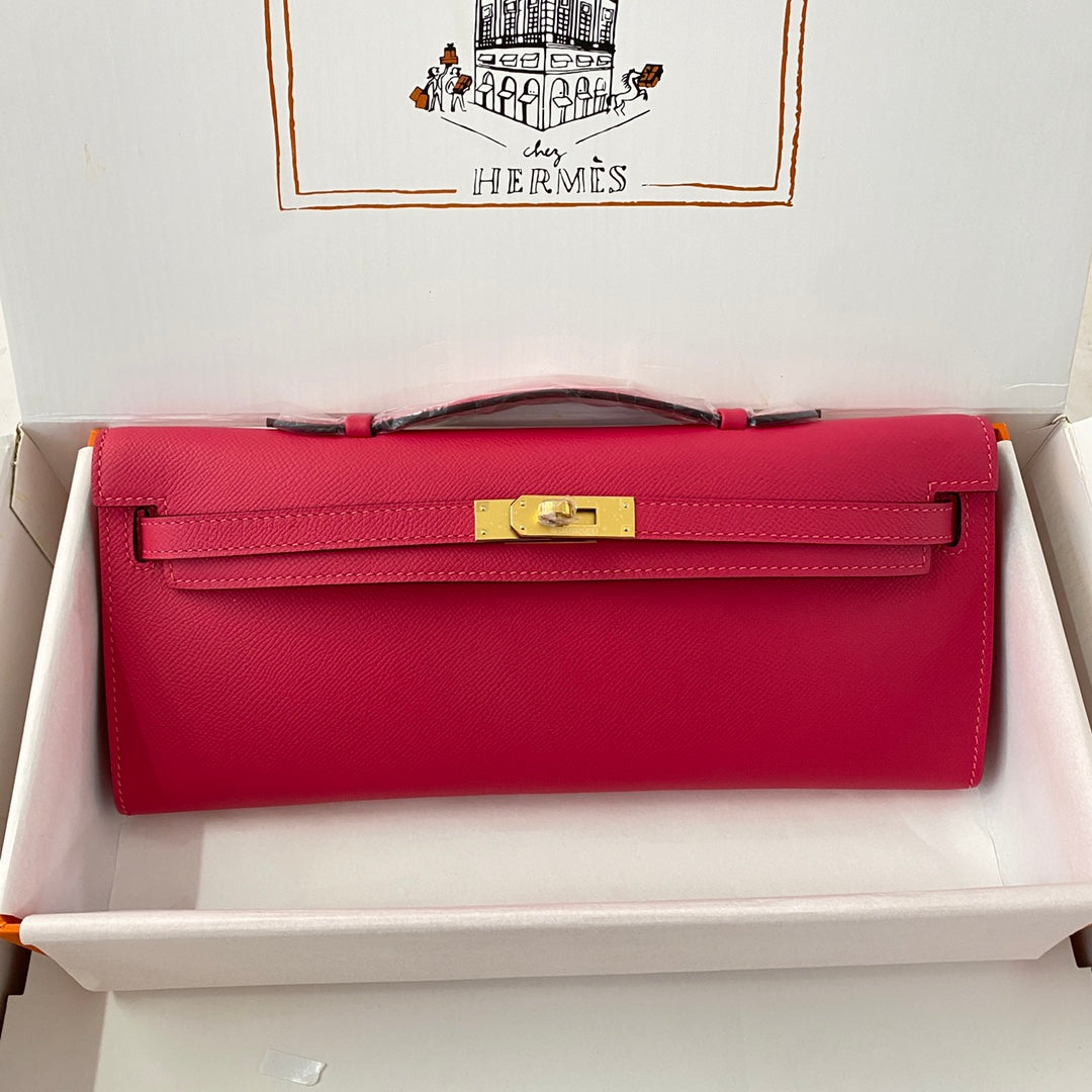 KELLY CUT 31 IN CHERRY RED CALFSKIN WITH GOLD HARDWARE