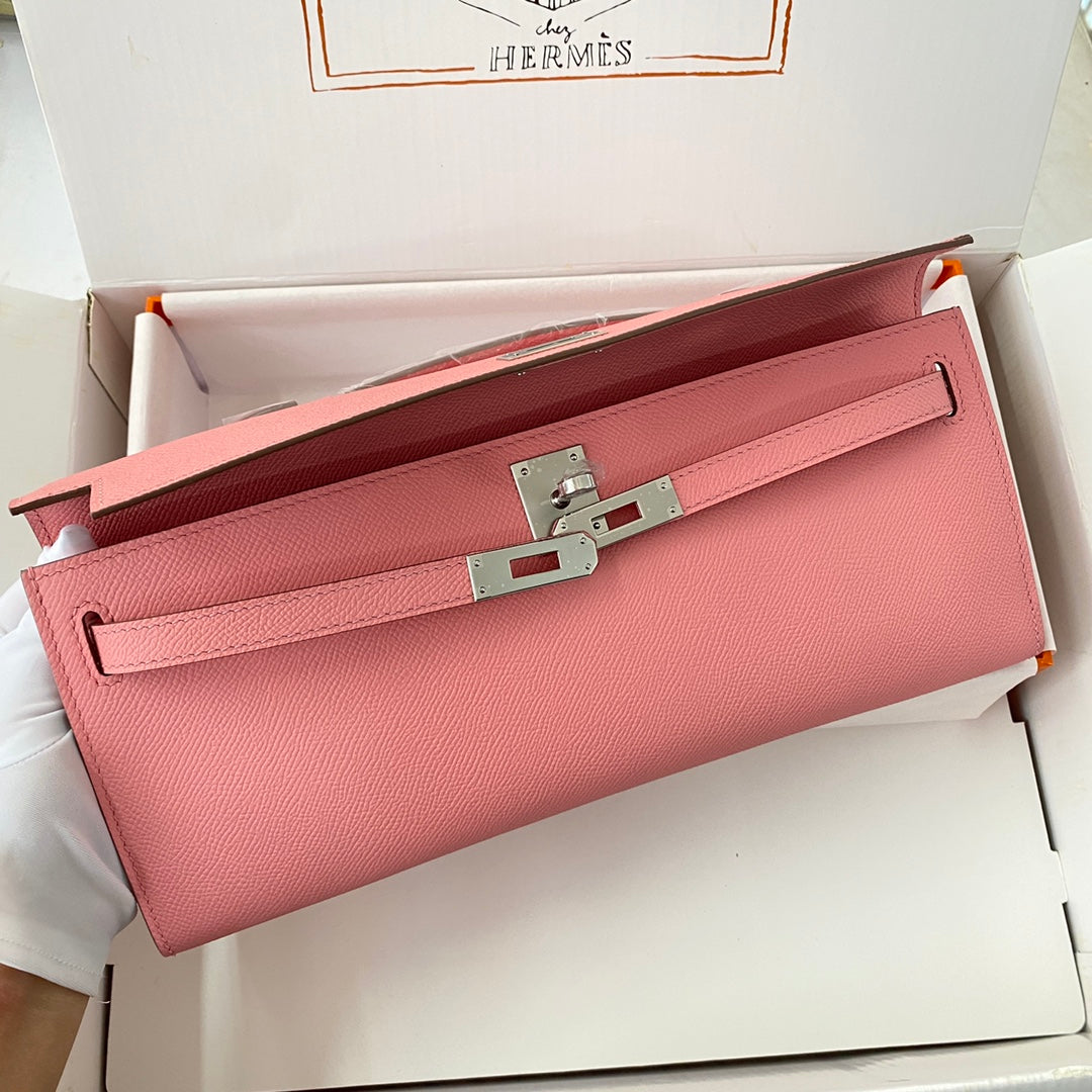 KELLY CUT 31 IN SALMON PINK CALFSKIN WITH SILVER HARDWARE