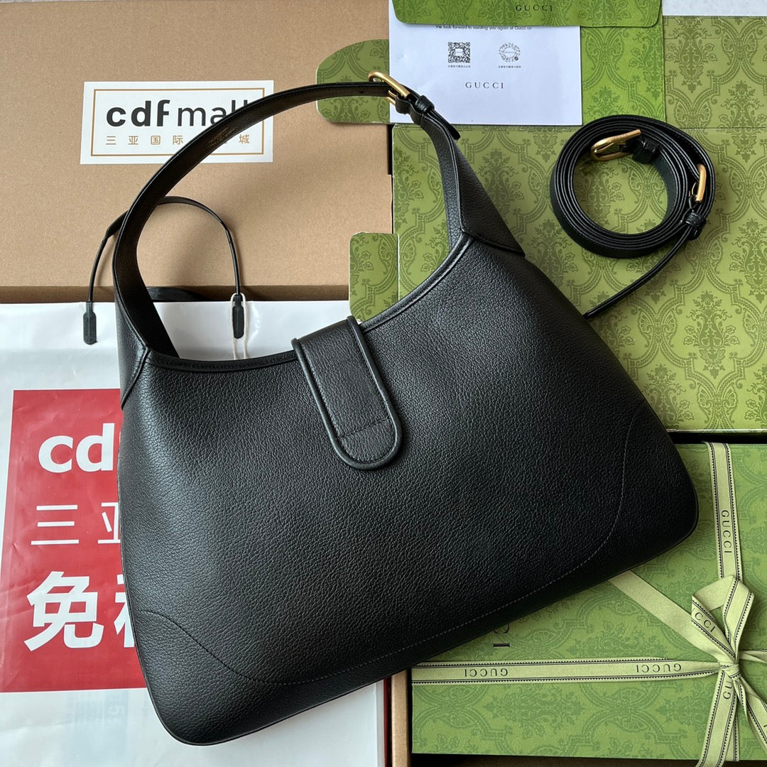 GG HORSEBIT SHOULDER BAG 39 IN BLACK CALFSKIN GOLD HARDWARE