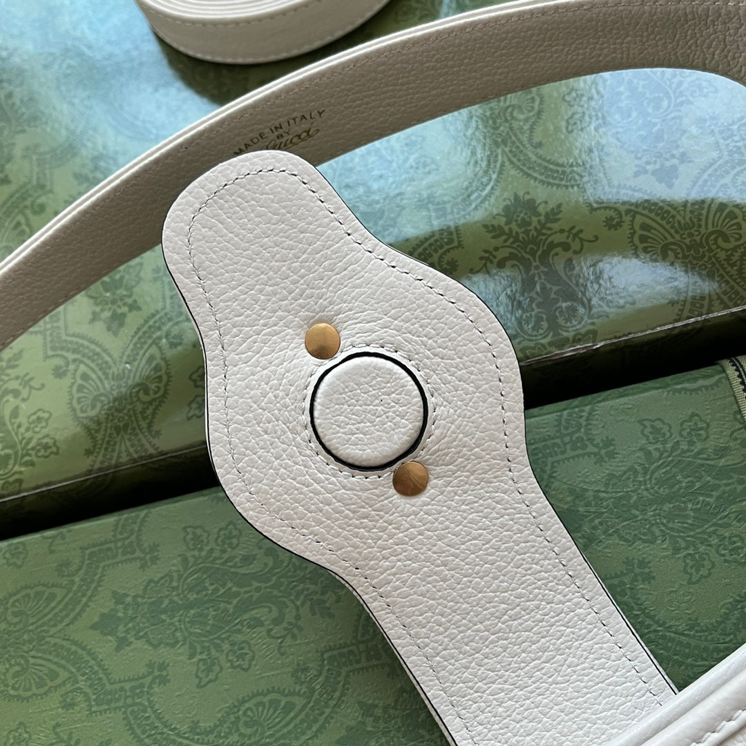 GG HORSEBIT SHOULDER BAG 39 IN WHITE CALFSKIN GOLD HARDWARE