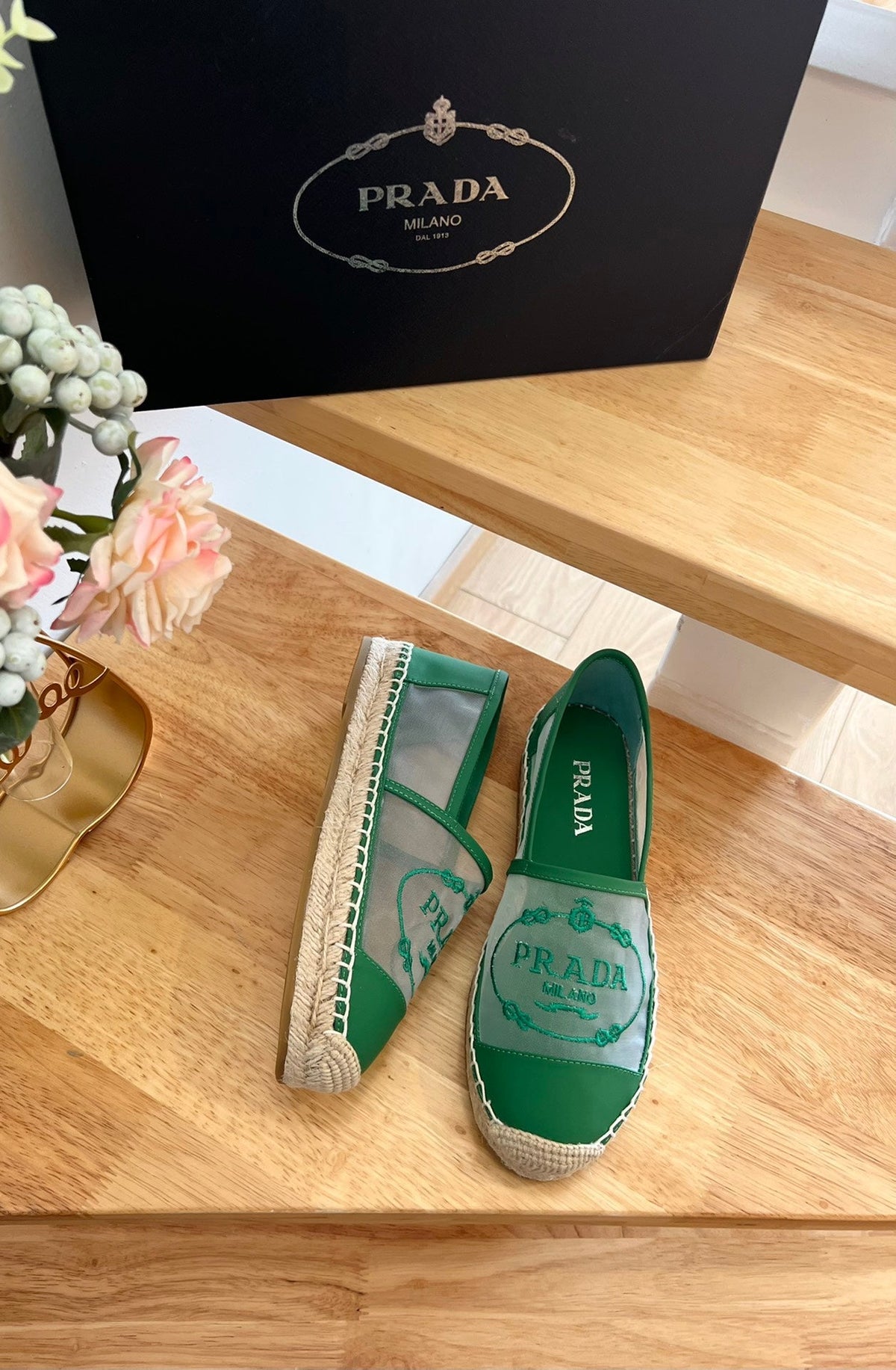 PRADA 26S EMBROIDERED LOGO ESPADRILLE FLATS IN GREEN MESH AND CALFSKIN