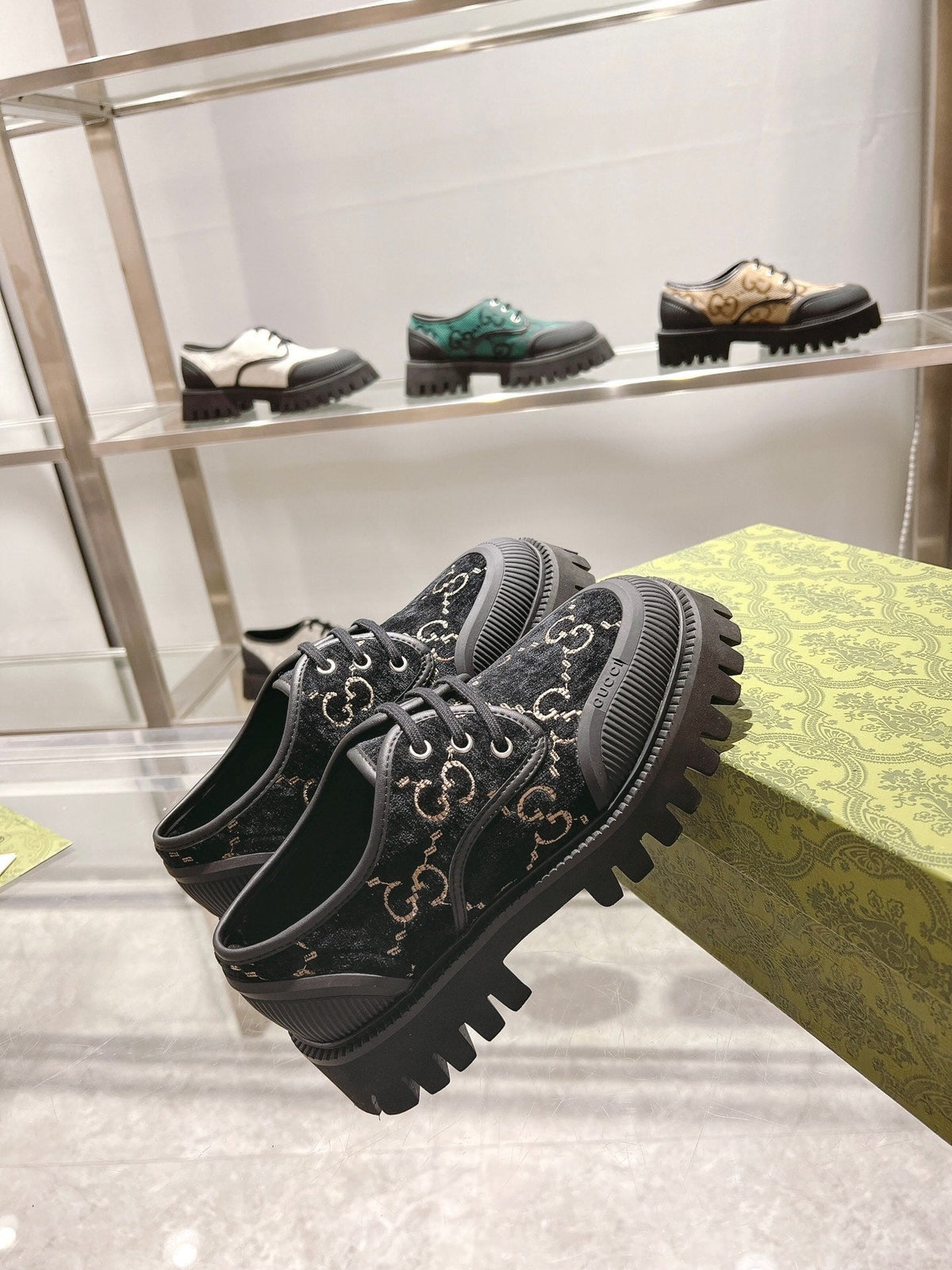 GUCCI 26S LACE-UP SHOES IN BLACK VELVET WITH GG LOGO PATTERN