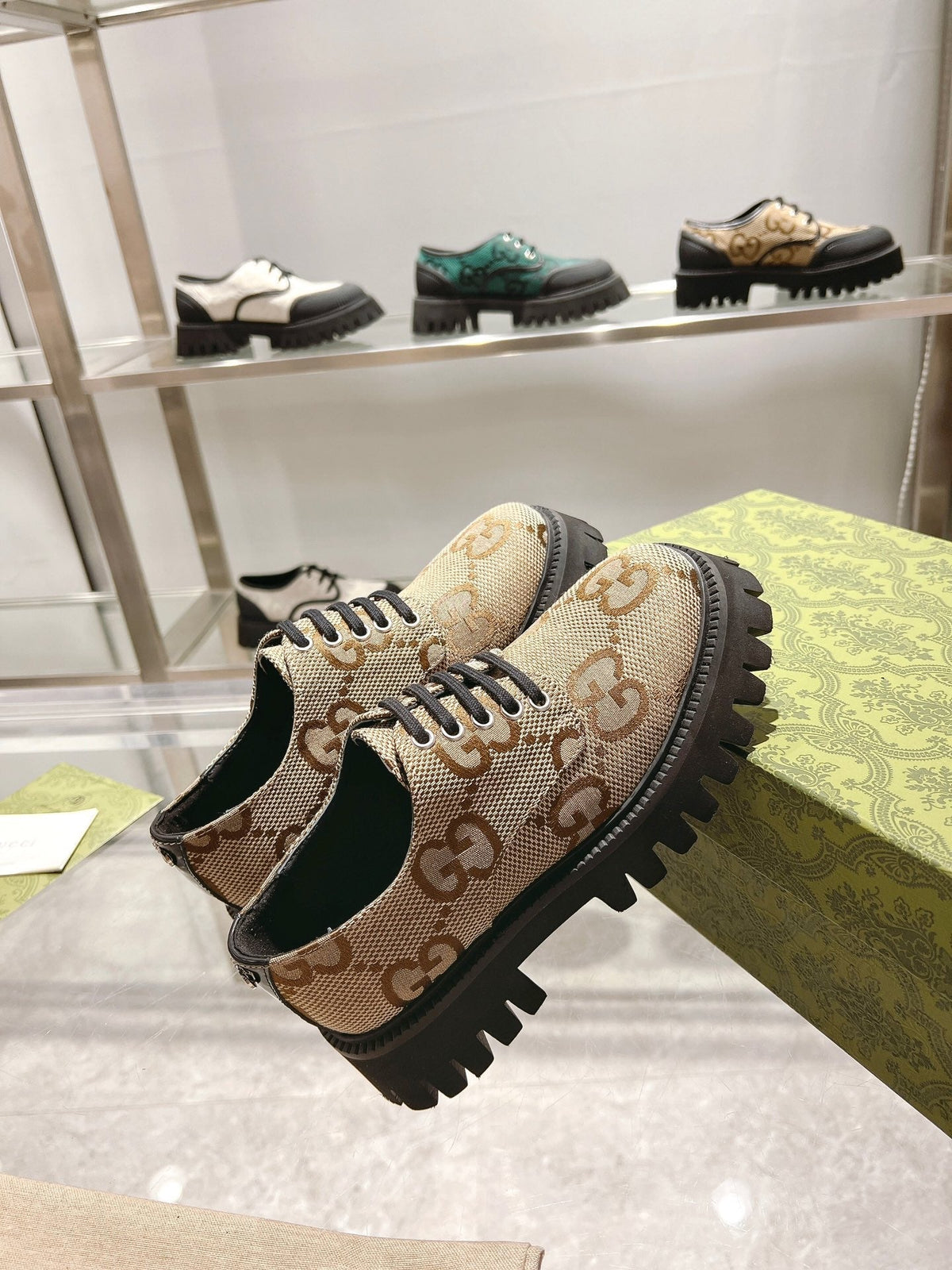 GUCCI 26S LACE-UP SHOES IN BEIGE GG CANVAS STYLE 2